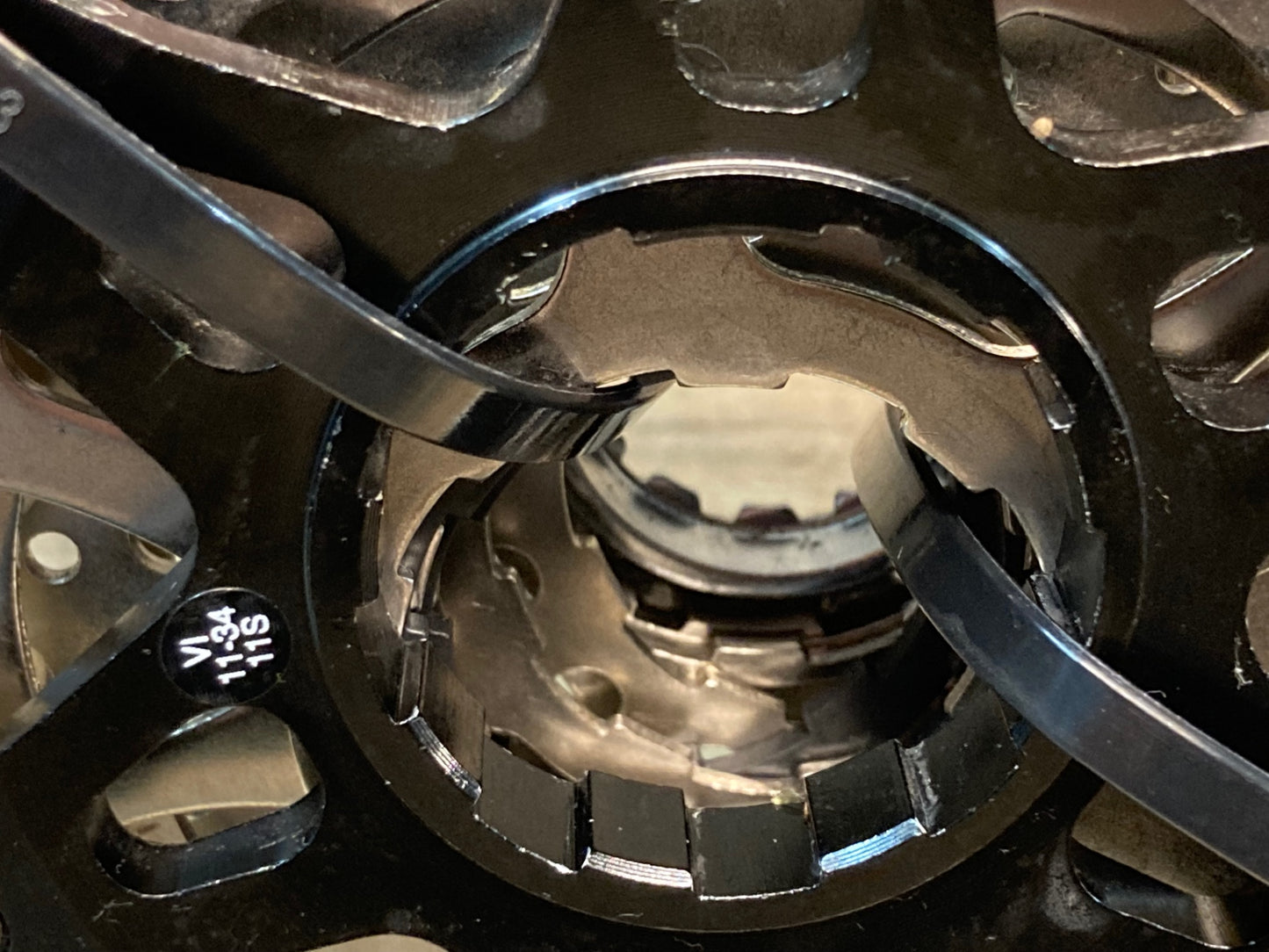 IB813 シマノ SHIMANO CS-HG700-11 スプロケット 11-34T 11S