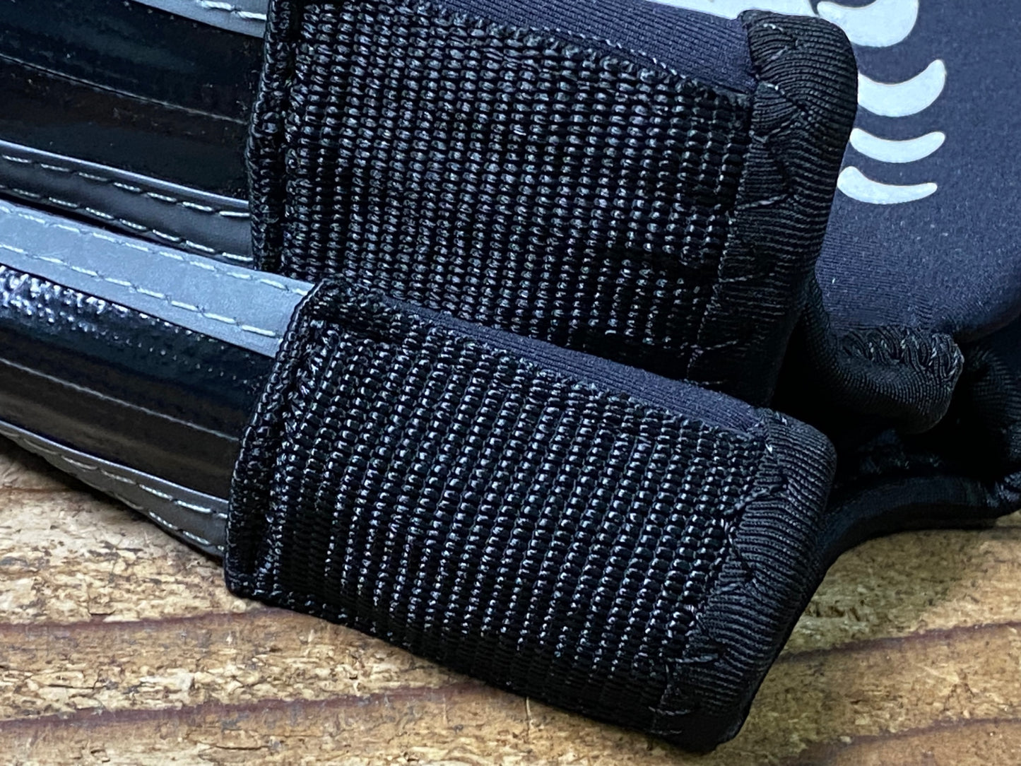 IV935 カステリ CASTELLI DILUVIO シューズカバー 黒 L/XL