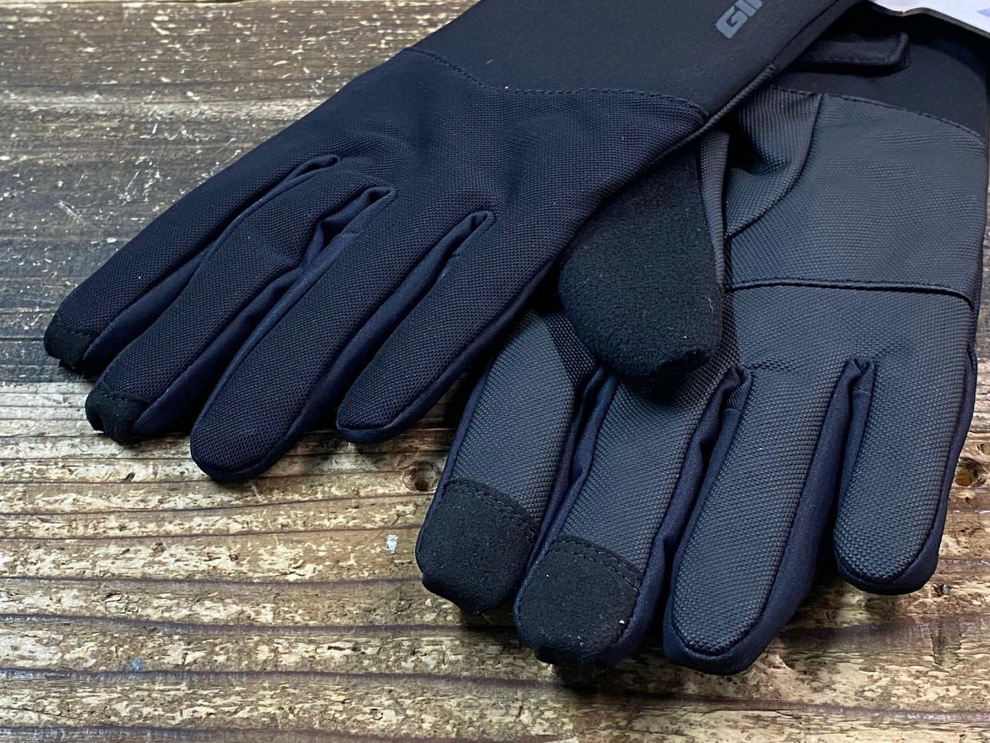 IV931 ジャイアント GIANT CHILL X グローブ 黒 M 裏起毛