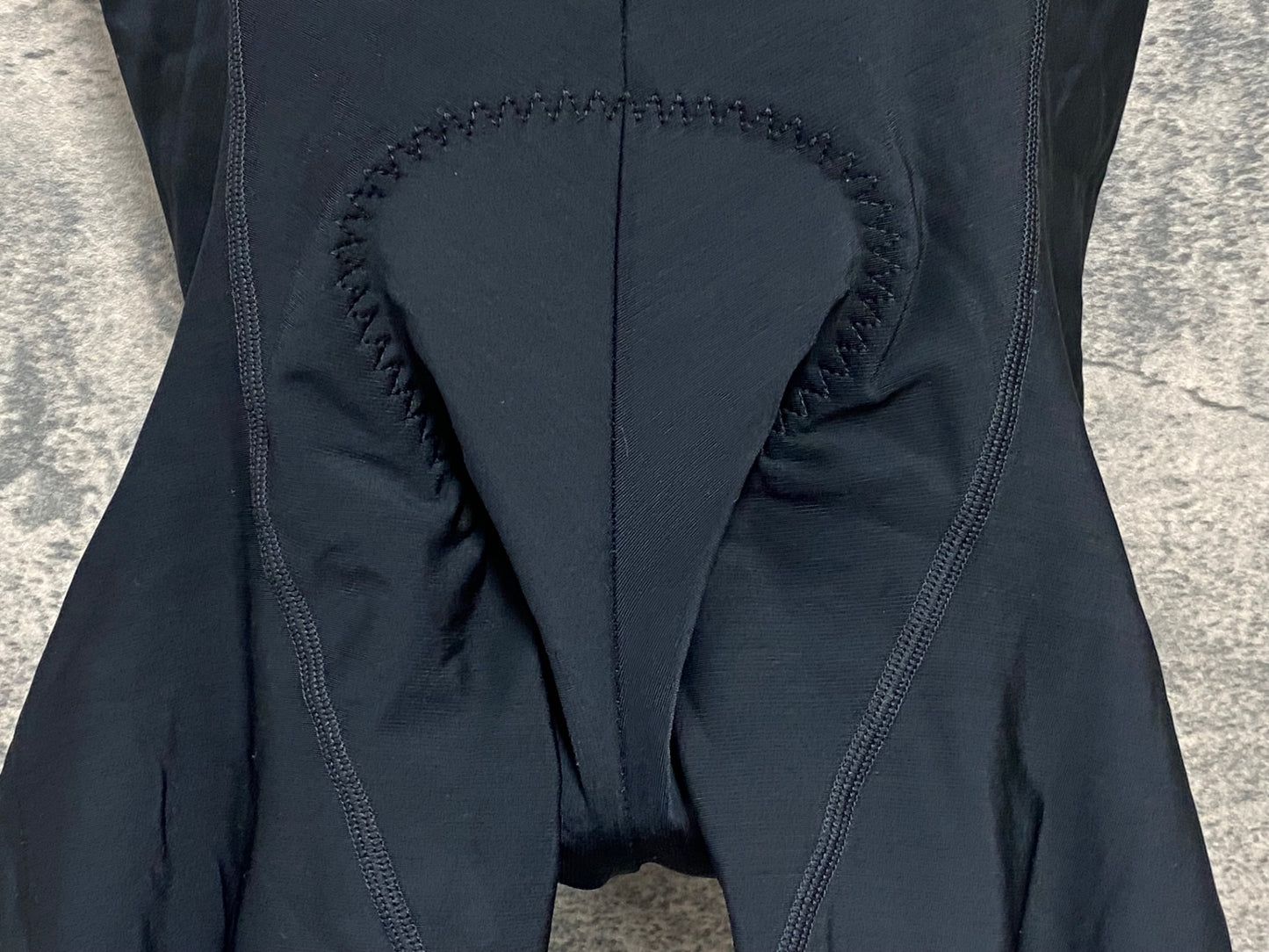 IX632 パールイズミ PEARL iZUMi ビブショーツ 黒 M 3DR