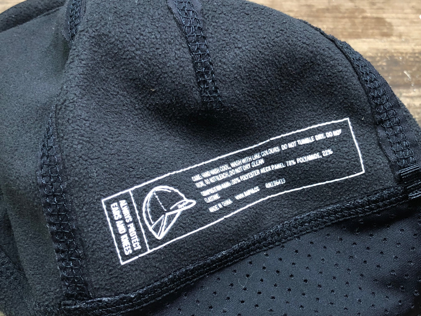 IS736 ラファ Rapha サイクルキャップ 黒 フリーサイズ 裏起毛