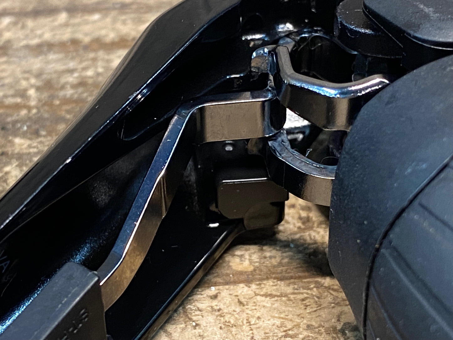 HF042 シマノ SHIMANO 105 ST-R7020 STIレバー 2x11S 油圧