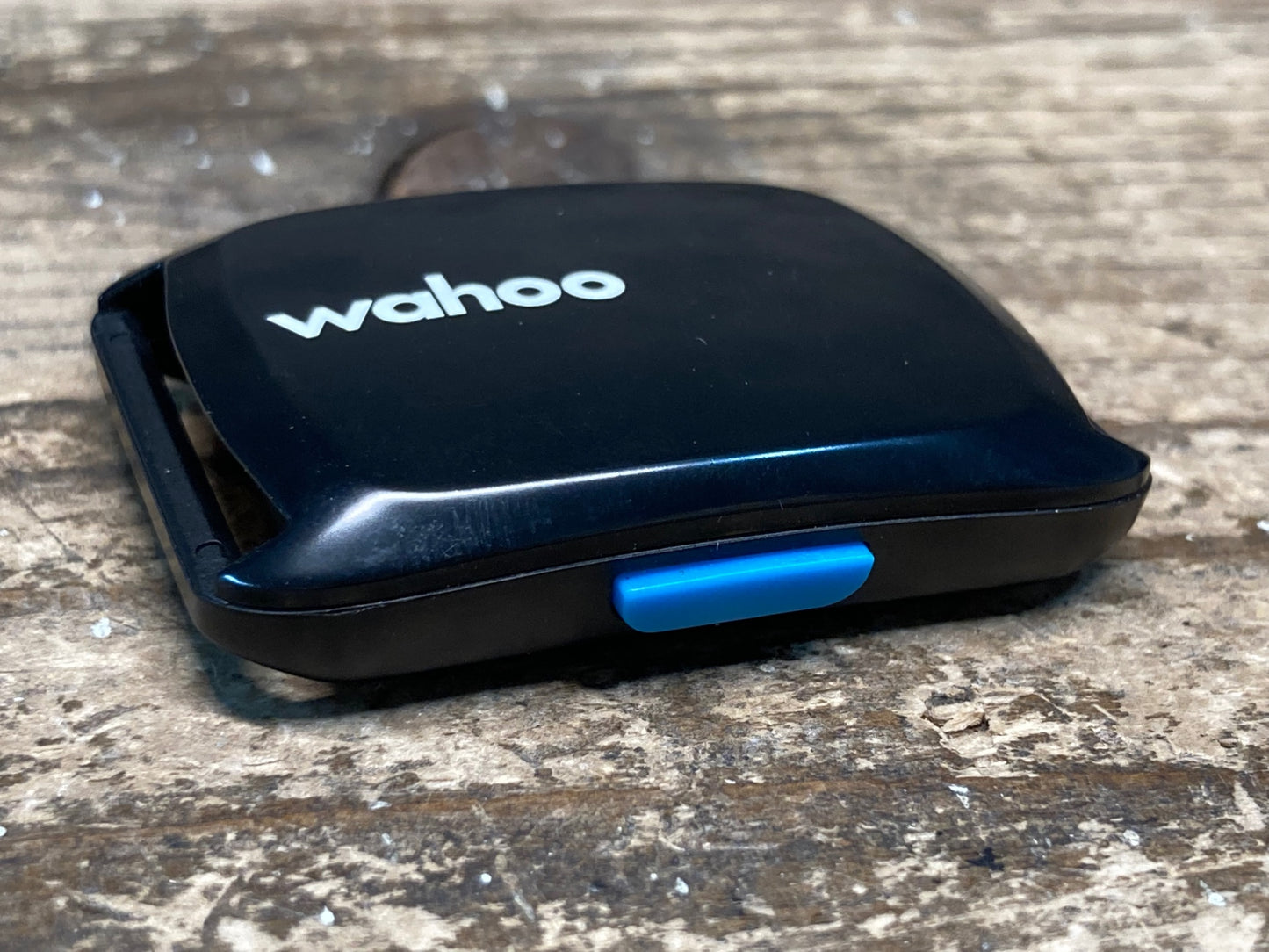 IM032 ワフー WAHOO TICKR FIT 2024 ハートレートセンサー