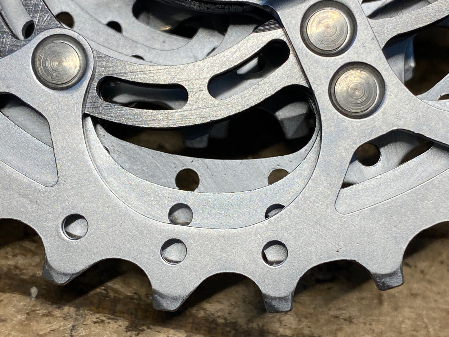 IS310 カンパニョーロ Campagnolo コーラス CHORUS スプロケット 11-27T 11S