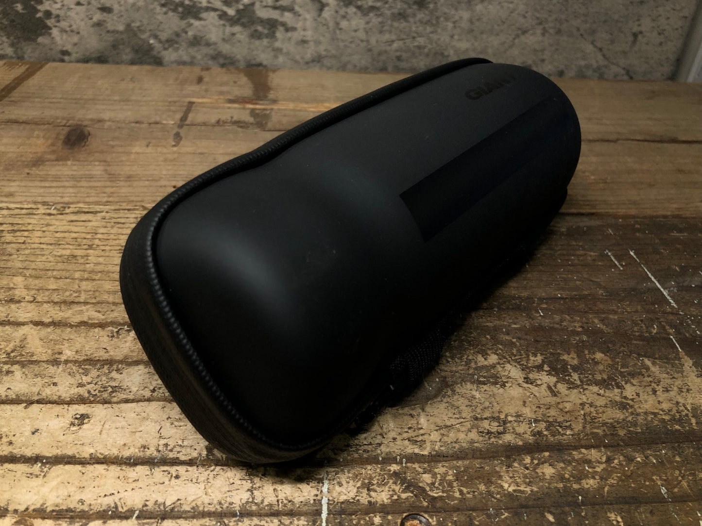 IV779 ジャイアント GIANT tool capsule