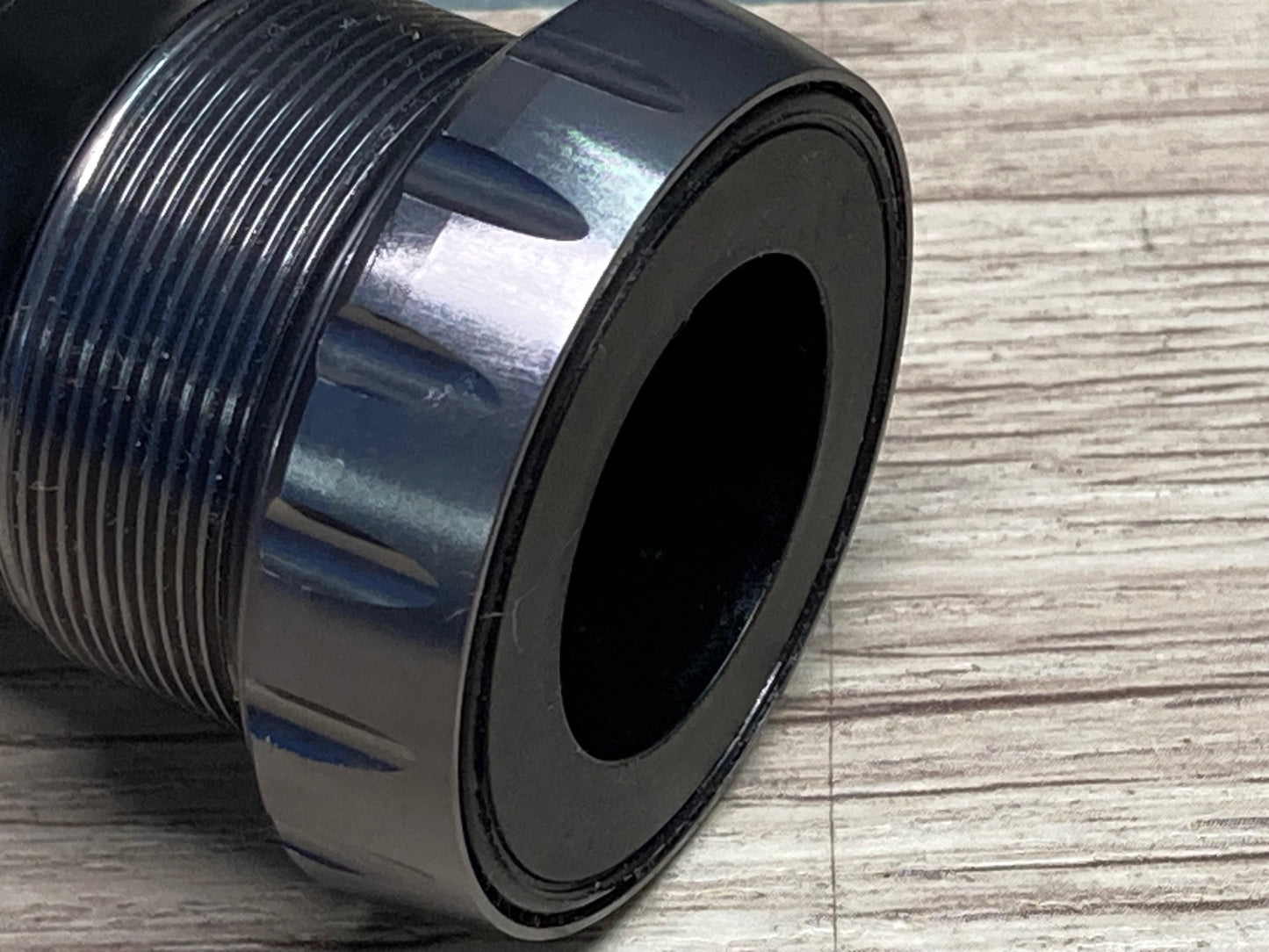 JC226 スギノ Sugino ceramic MB-608 BB ボトムブラケット JIS