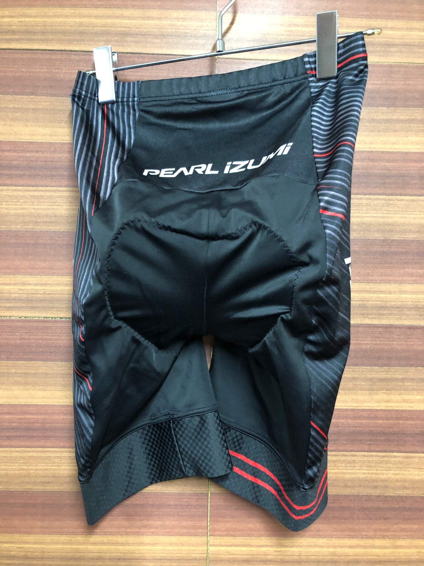 IL364 パールイズミ PEARL iZUMi レーサーパンツ 黒 赤 L