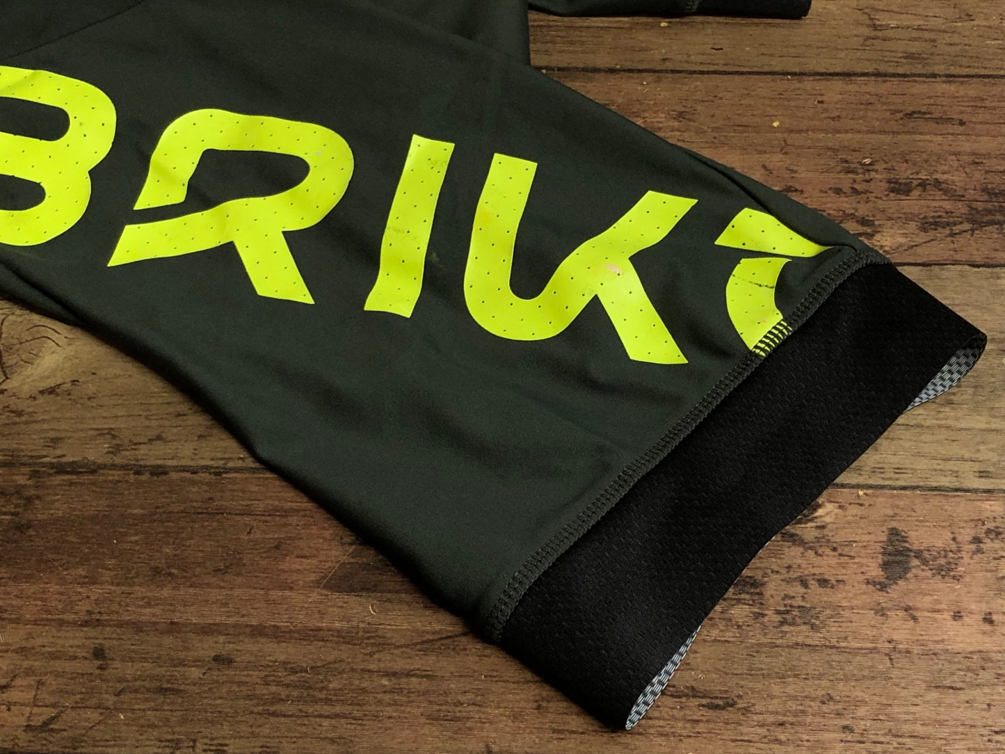 IL863 ブリコ BRIKO CLASSIC BIB 2.0 ビブショーツ カーキ L ロゴ汚れ