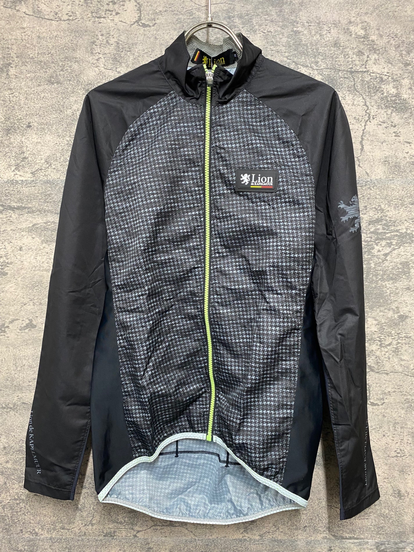 JB063 リオンドカペルミュール Lion de KAPELMUUR 長袖 ウィンドブレーカー 黒 S 千鳥格子