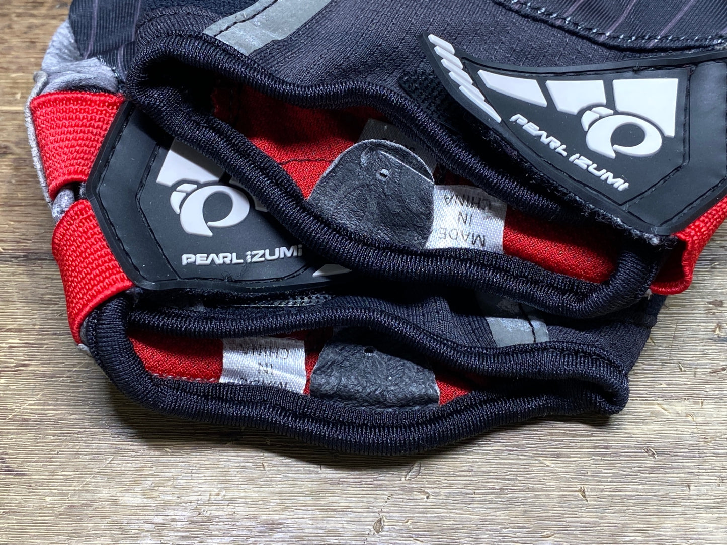 IZ540 パールイズミ PEARL iZUMi 指切り グローブ 黒 L