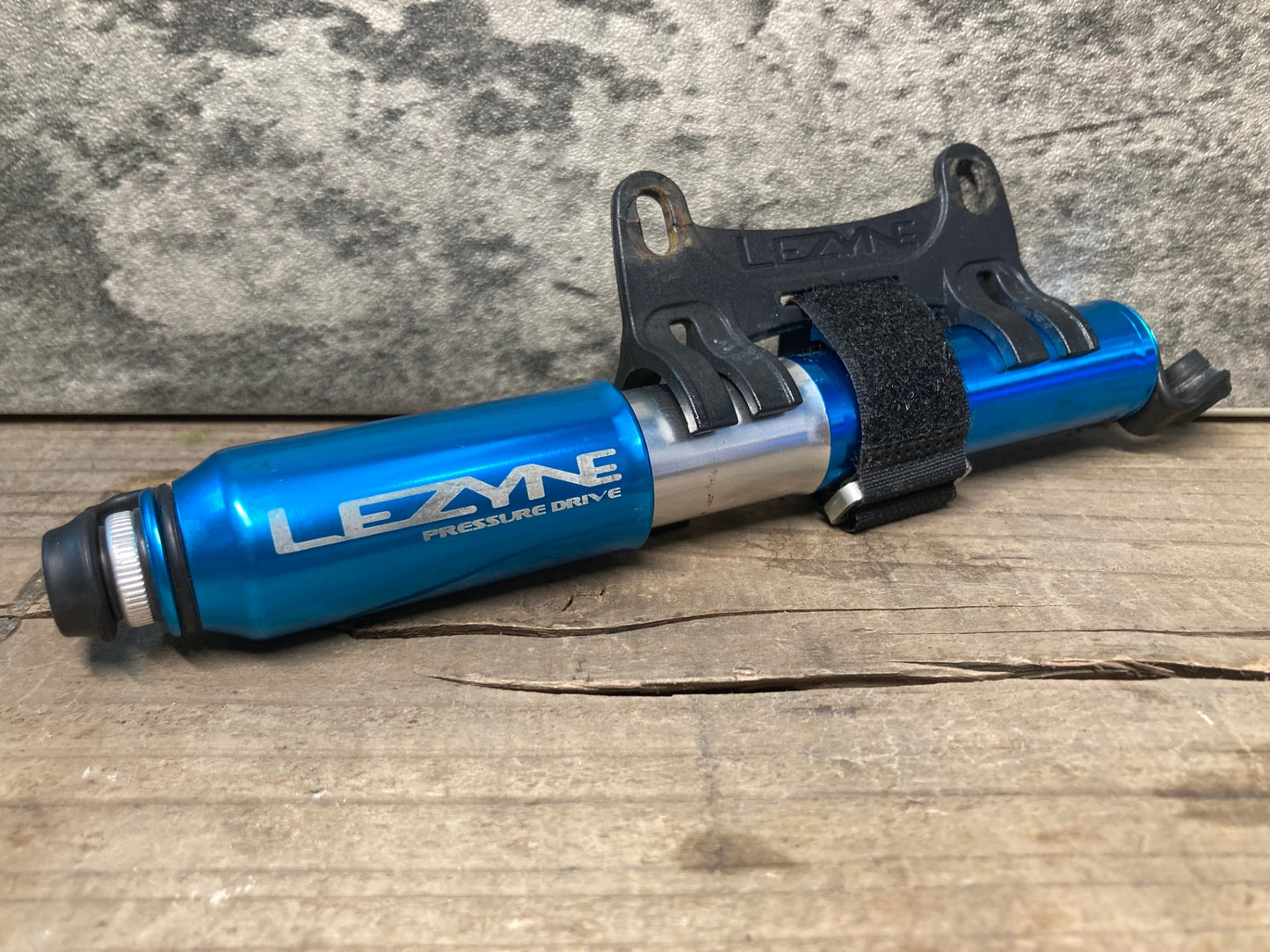 IT584 レザイン LEZYNE PRESSURE DRIVE 簡易 ポンプ