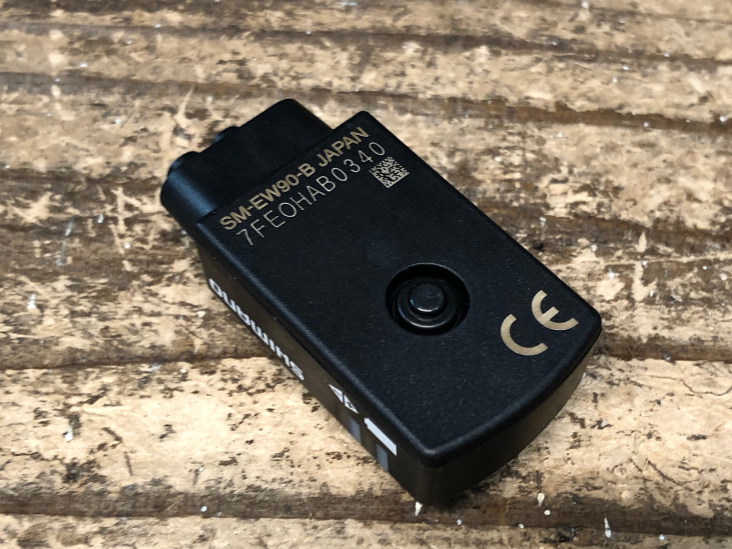 IJ295 シマノ SHIMANO SM-EW90-B Aジャンクション 5ポート Di2 電動 ※接続確認済