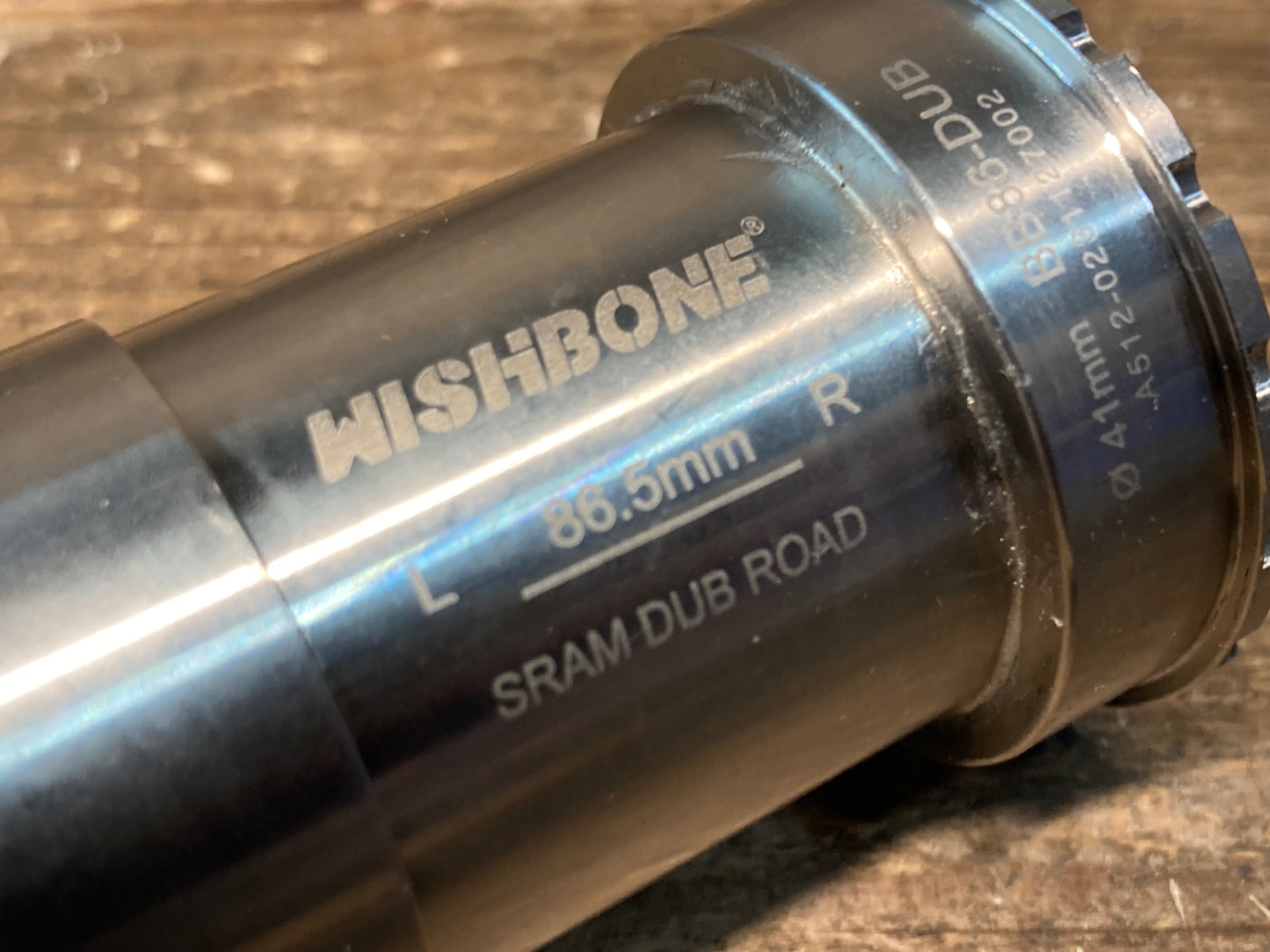 IR679 ウィッシュボーン WISHBONE BB86-DUB ボトムブラケット BB シルバー Φ41 ※ボトムブラケットカバー欠品