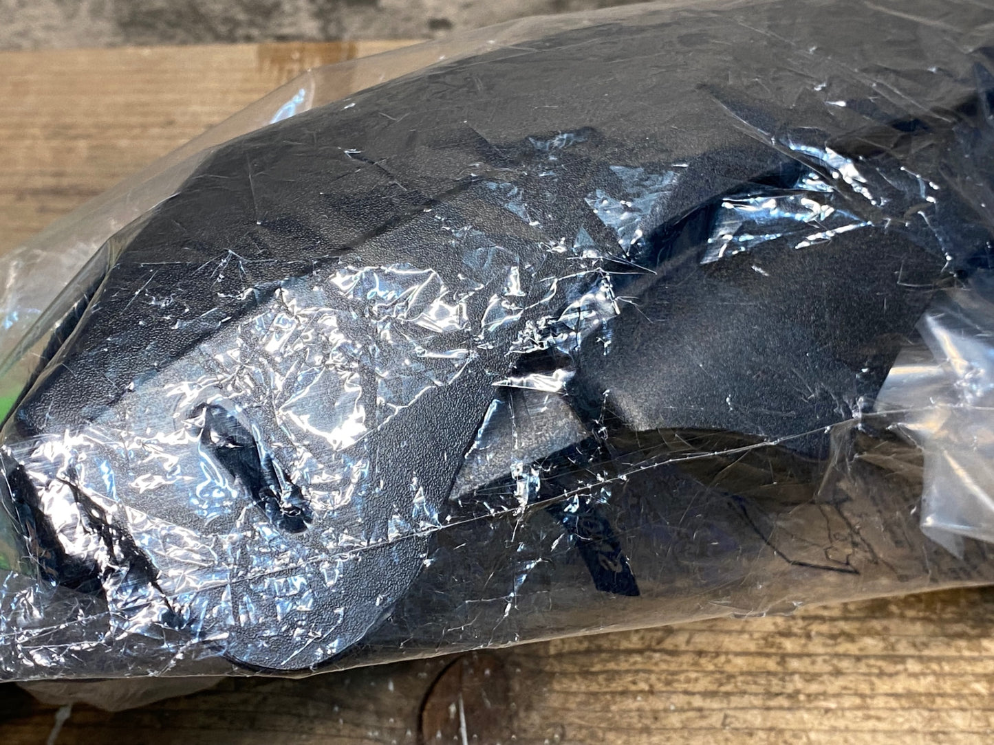 IV992 フリンガー FLINGER フェンダー 黒