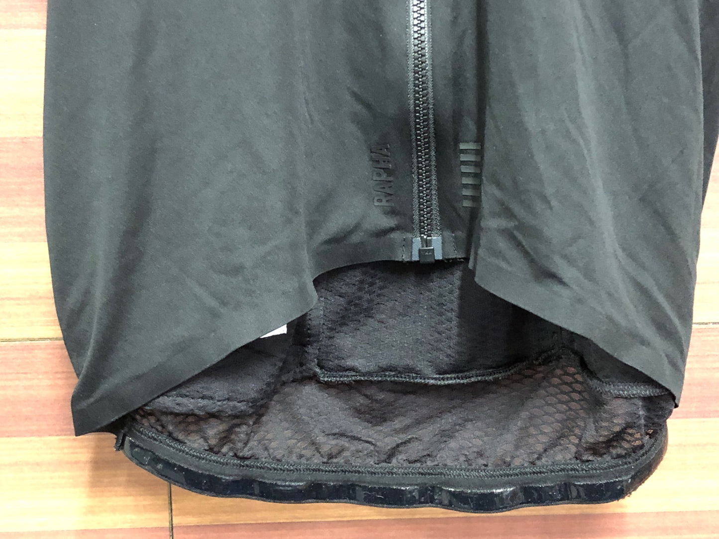 IN357 ラファ RAPHA PRO TEAM FLY WEIGHT JERSEY サイクルジャージ 半袖 黒 S