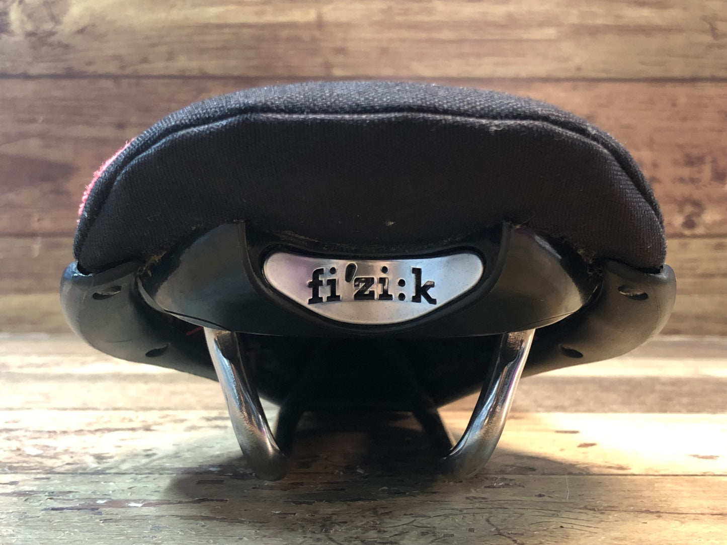 IF193 フィジーク fizik ジーク ZEAK サドル 黒 スチールレール