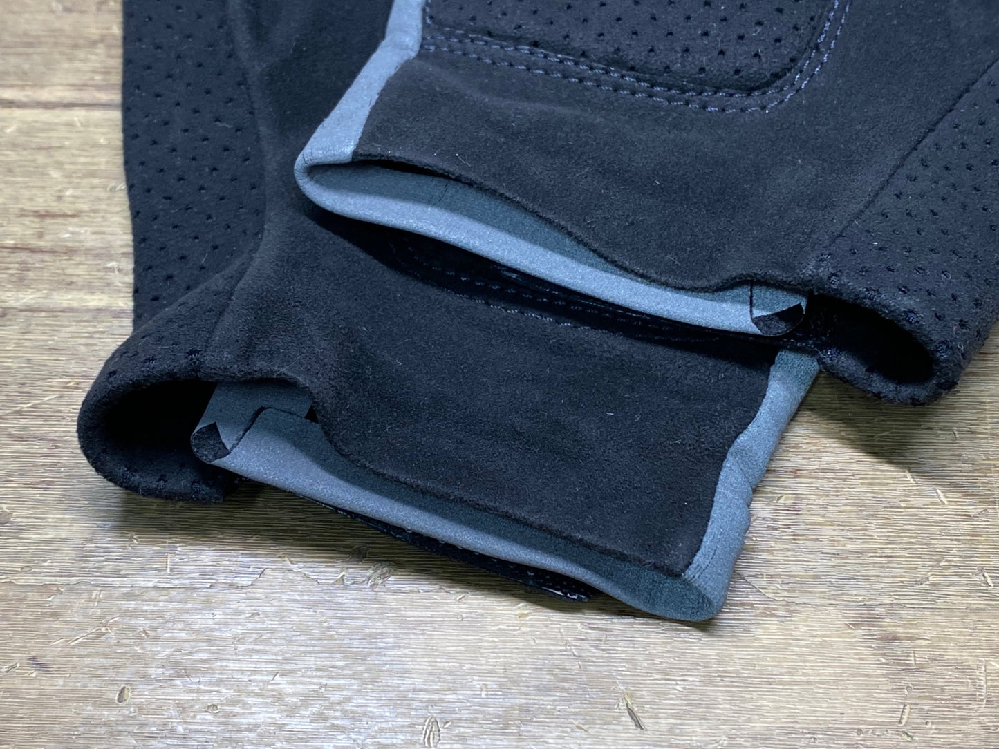 JB101 ラファ Rapha BREVET GLOVES 長指 グローブ グレー 黒 L 裏起毛