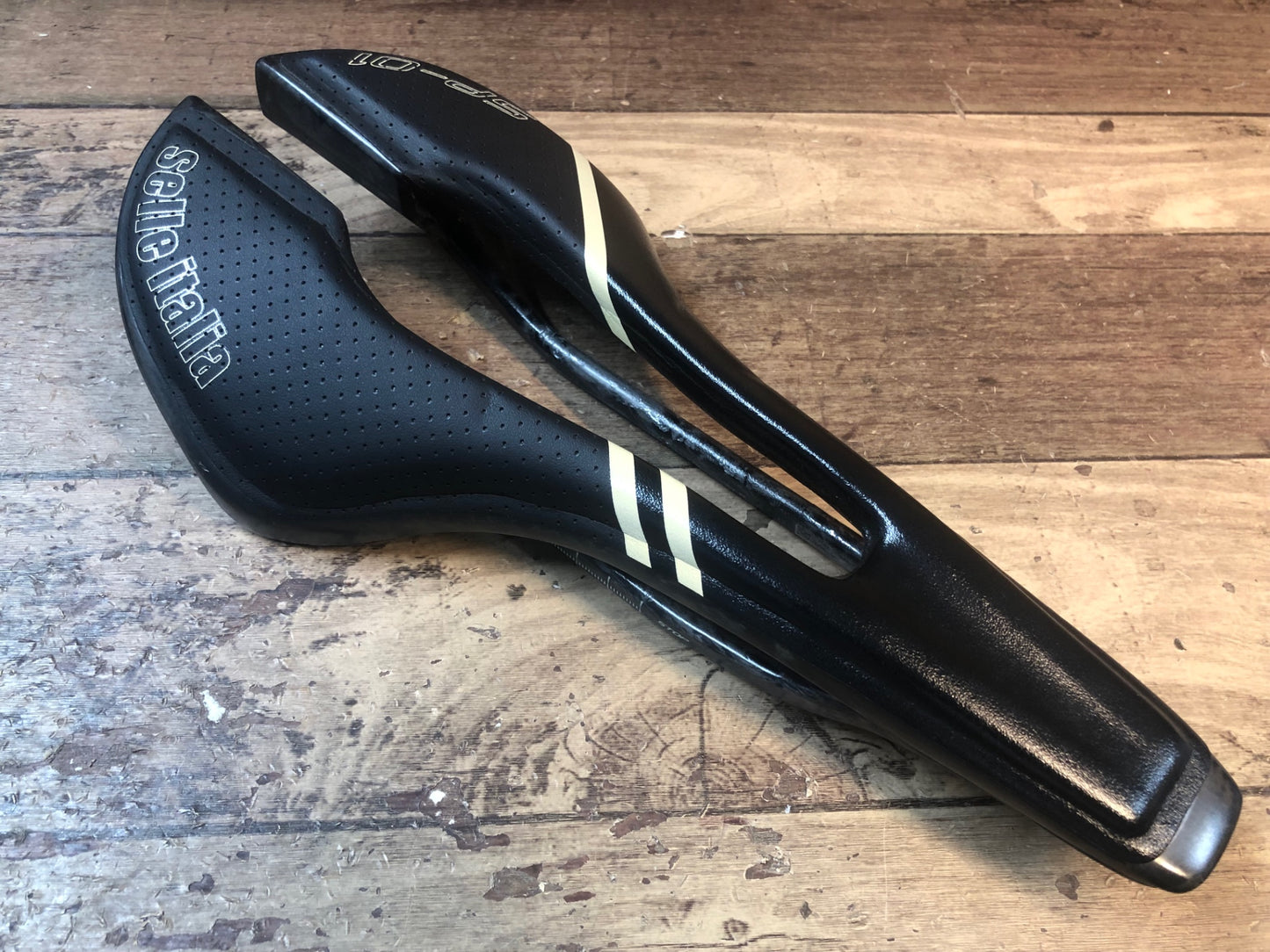 IB271 セライタリア selle italia SP-01 サドル 黒 カーボンレール