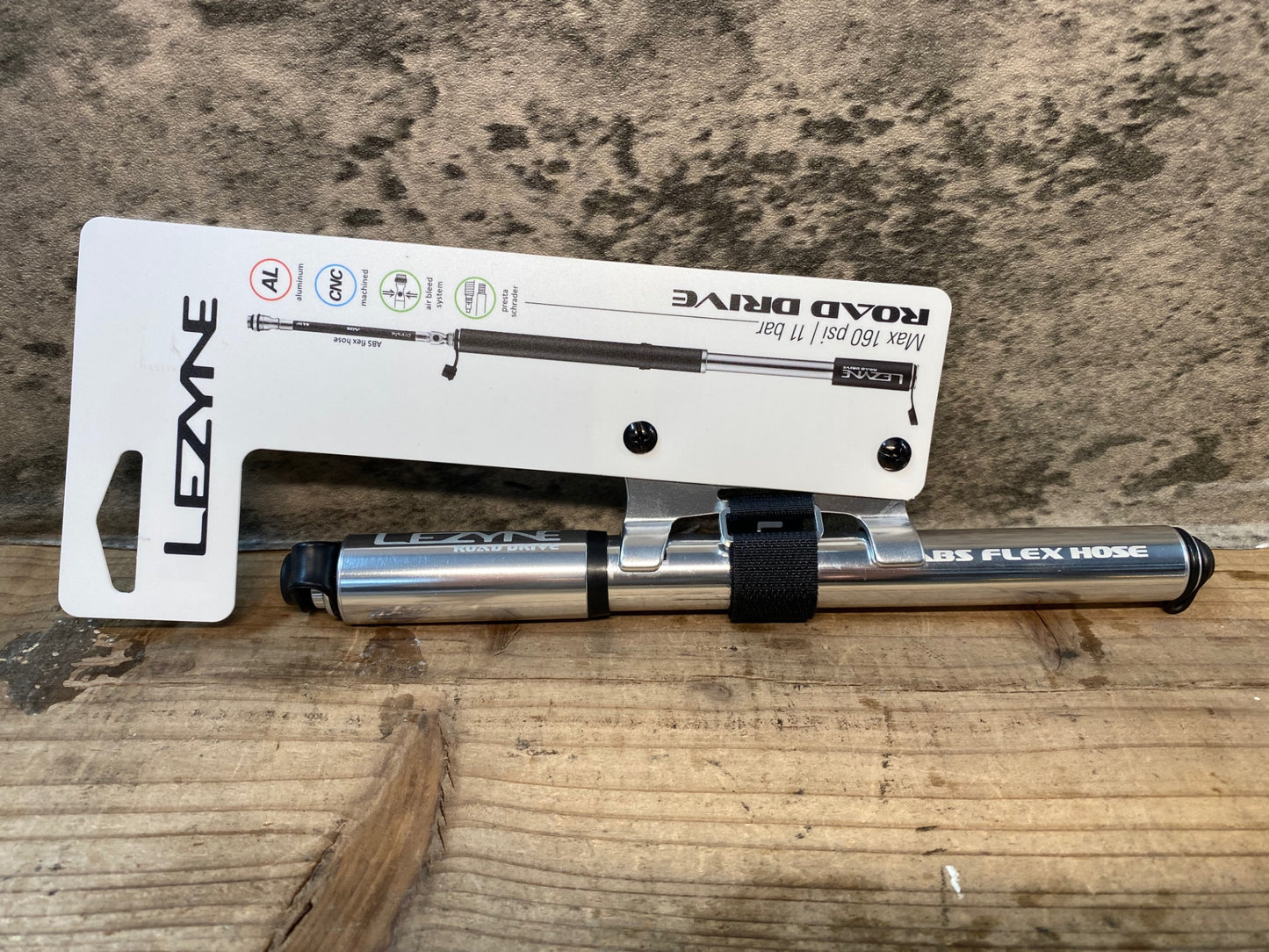 IV666 レザイン LEZYNE ROAD DRIVE 携帯ポンプ シルバー