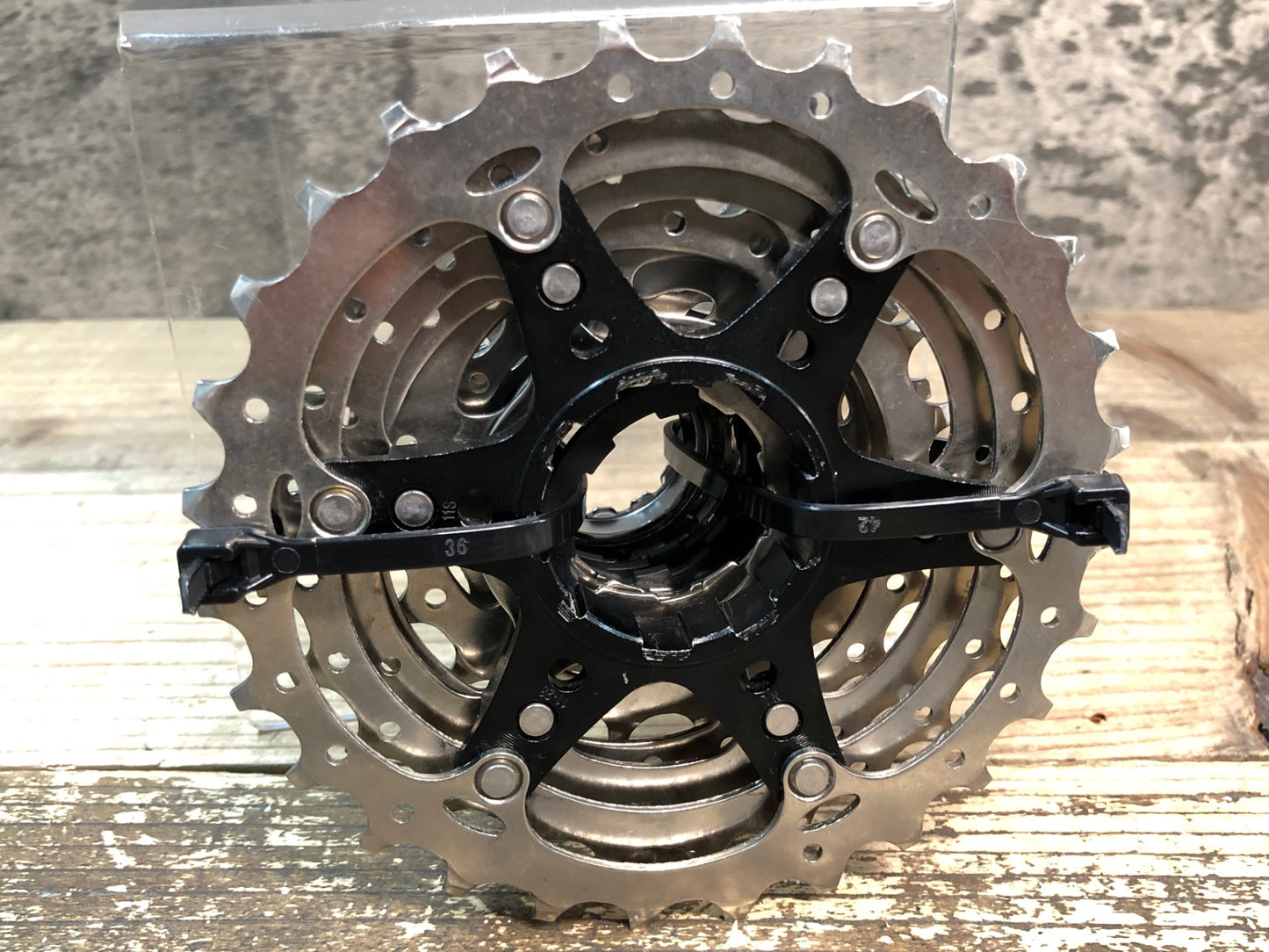 IL069 シマノ SHIMANO 105 CS-5800 スプロケット 11-28T 11s