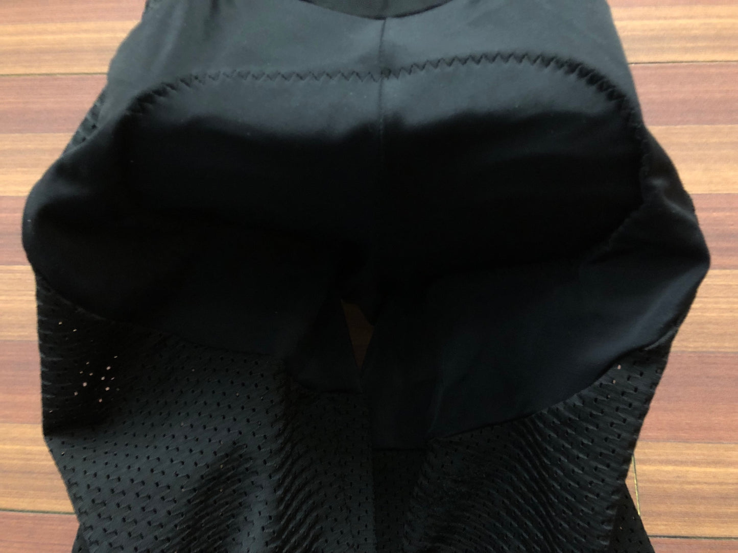 IR572 パールイズミ PEARL iZUMi ビブショーツ 黒 L