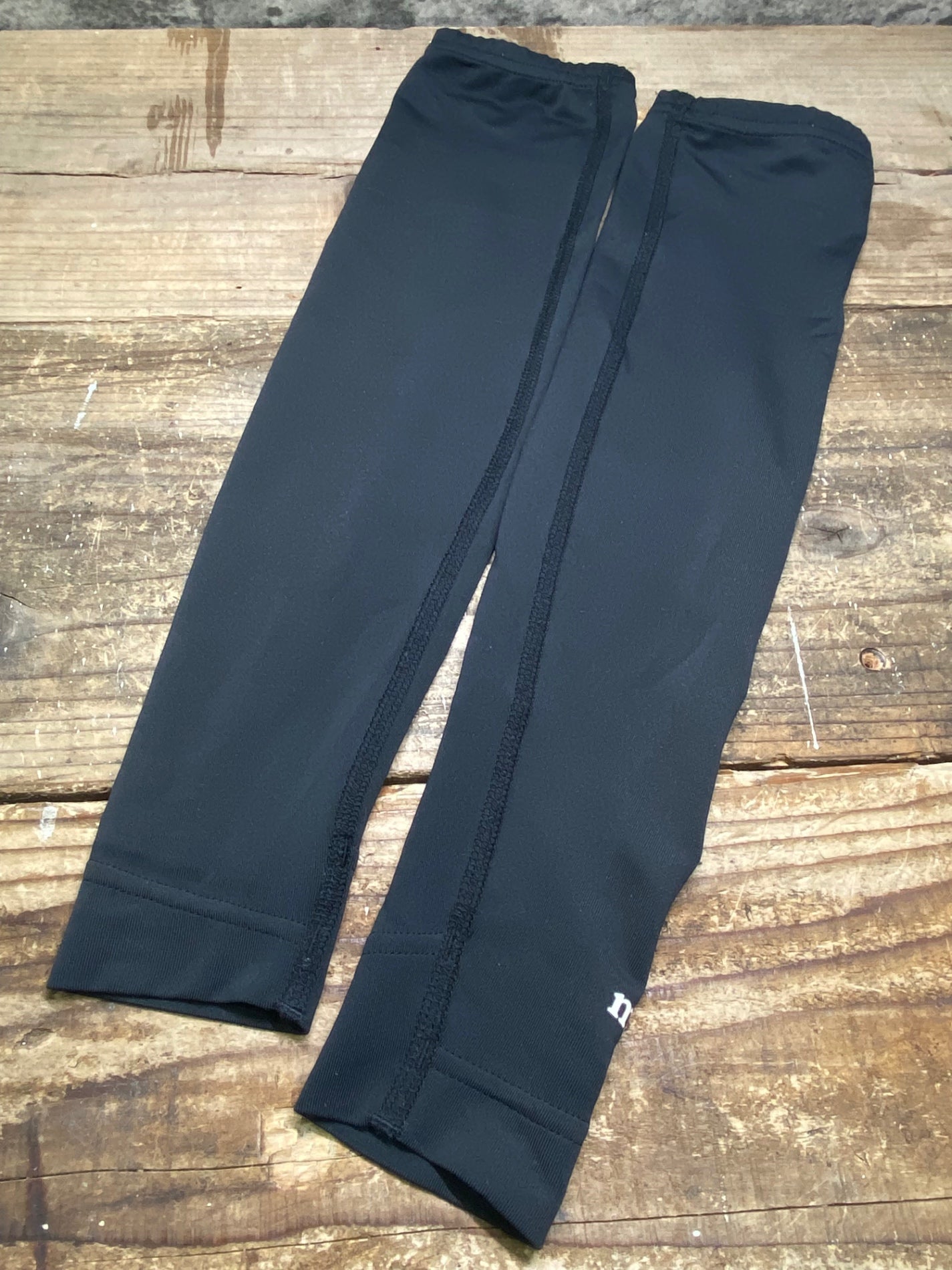 IU489 モンベル mont-bell アームカバー 黒 S