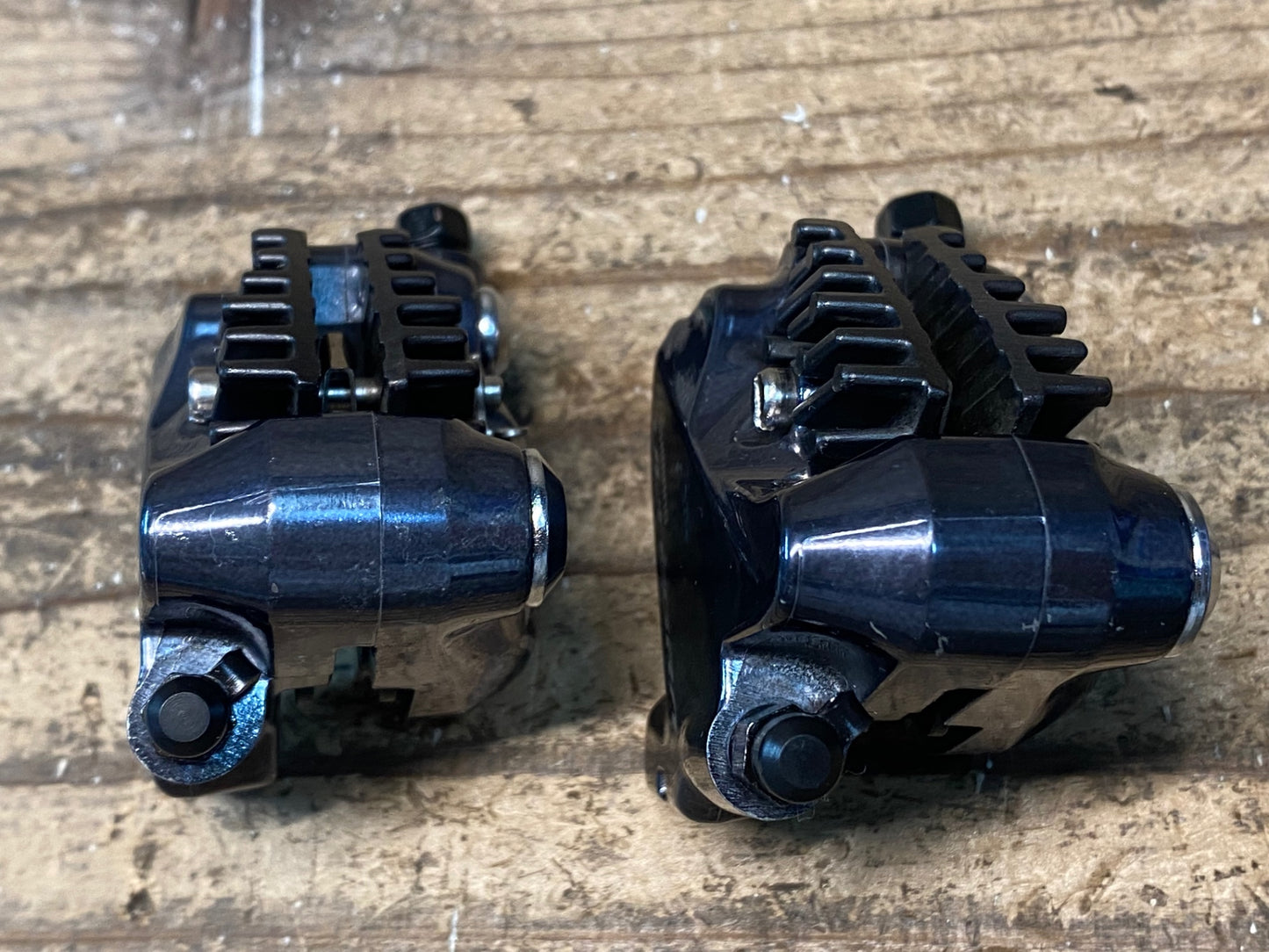 IU492 シマノ SHIMANO アルテグラ ULTEGRA BR-R8070 油圧 ディスクブレーキ キャリパー ※スレ傷あり