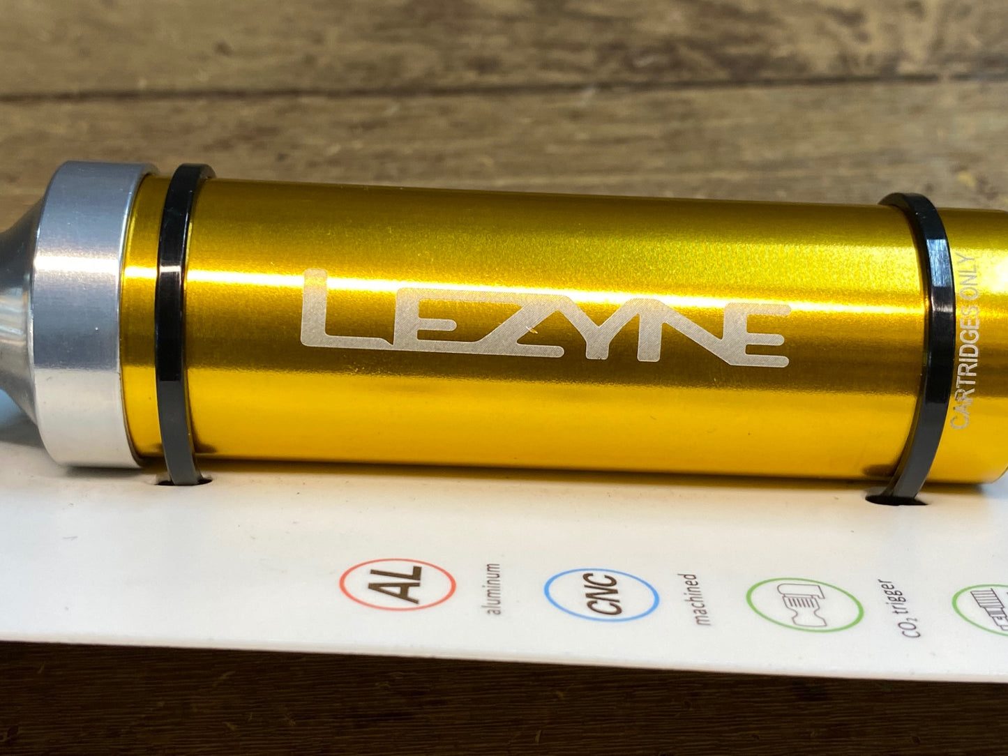 IV468 レザイン LEZYNE ALLOY DRIVE Co2 ボンベ ホルダー 新品 未使用