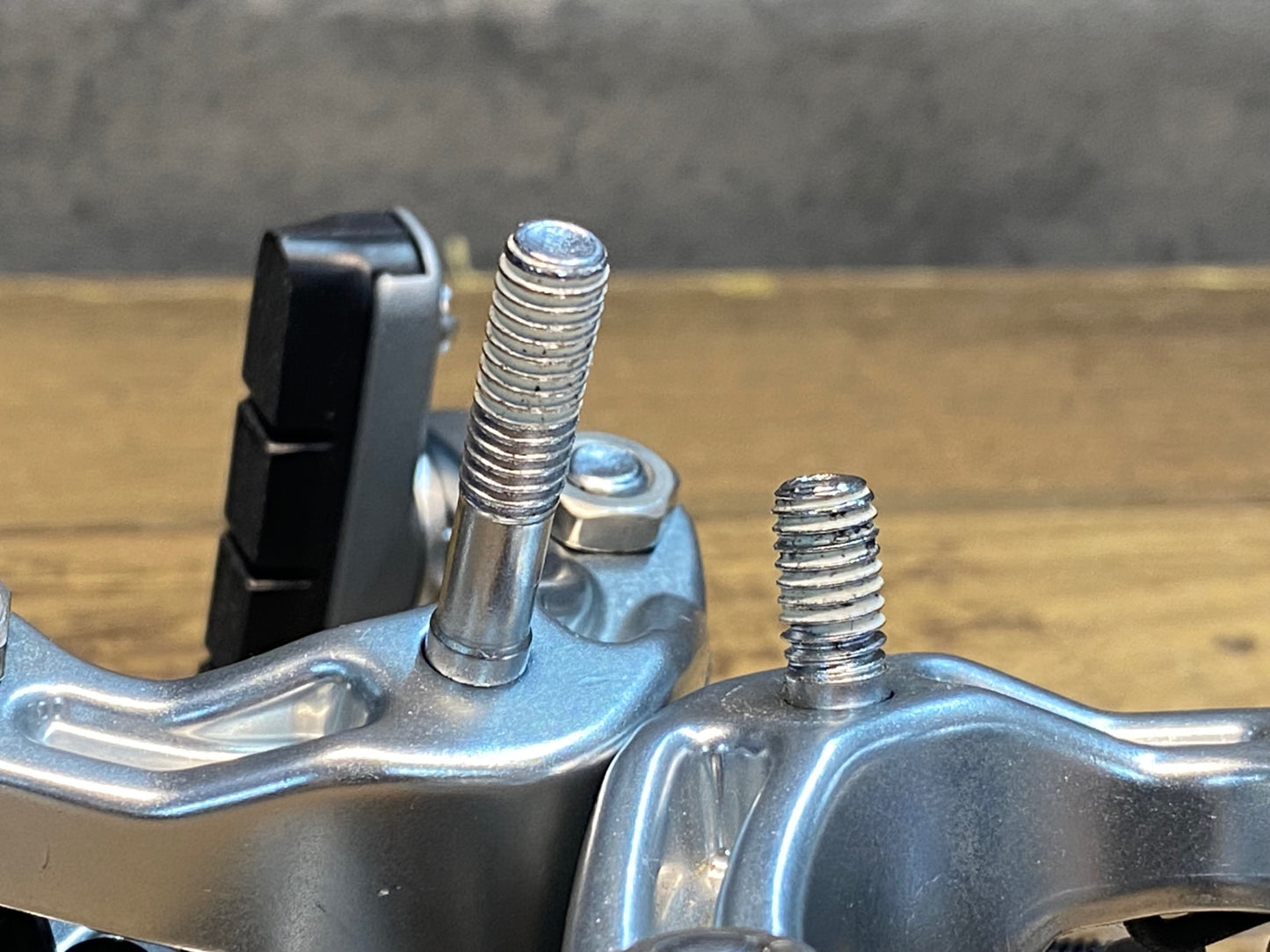 IY761 シマノ SHIMANO 105 BR-5800 シルバー キャリパーブレーキ 前後セット ※枕頭ボルト欠品