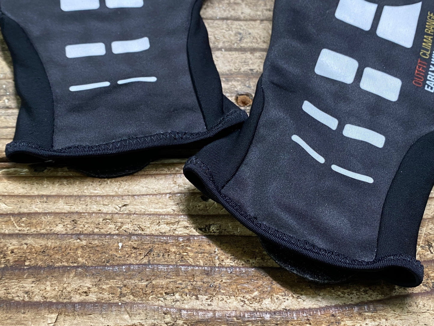 IU304 アソス Assos EARLY WINTER 裏起毛 長指 サイクルグローブ 黒 L