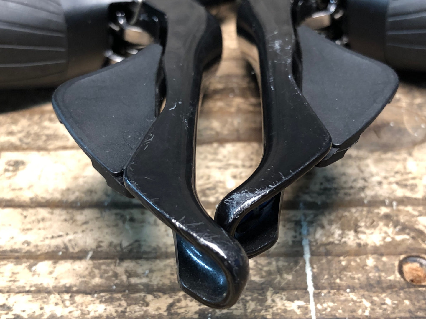 IX967 シマノ SHIMANO 105 ST-R7000 STIレバー 左右セット 2×11S ※傷あり、ブラケットに破れ