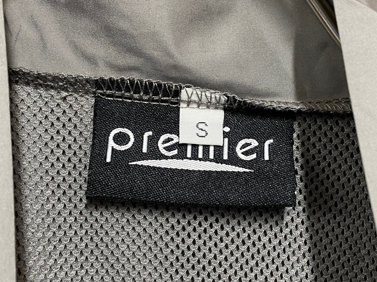 IP952 premier 長袖 ウィンドブレーカー グレー S