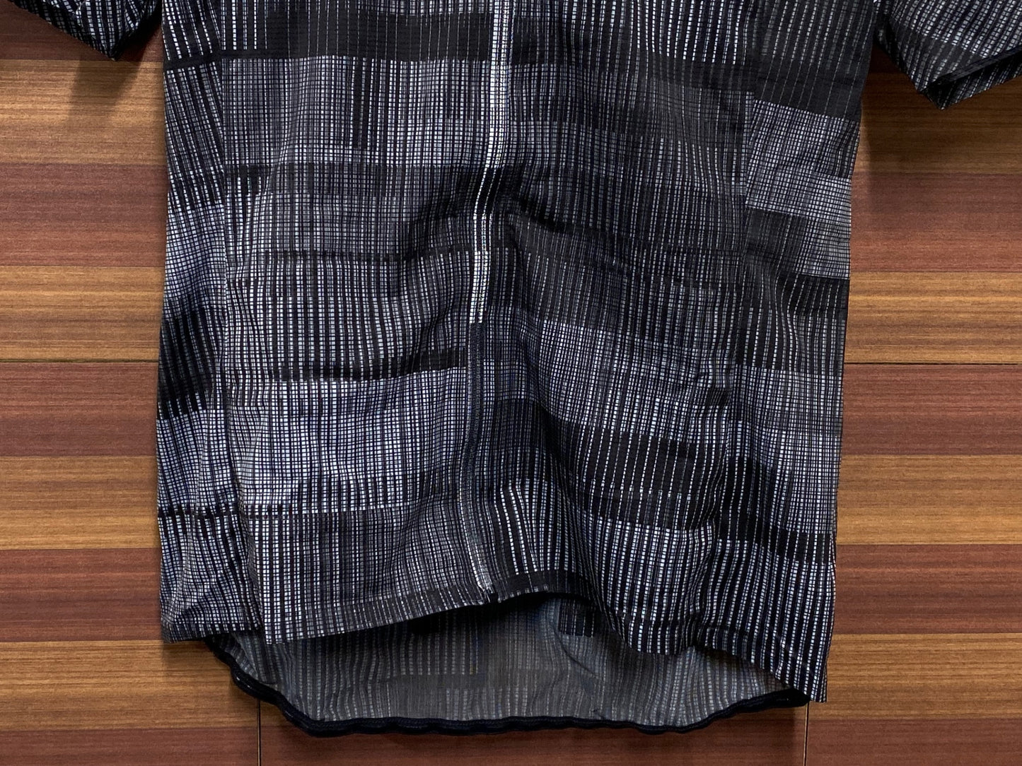 IT316 ラファ Rapha WOMEN'S FLYWEIGHT JERSEY - PRINTS 半袖 サイクルジャージ 黒 グレー S