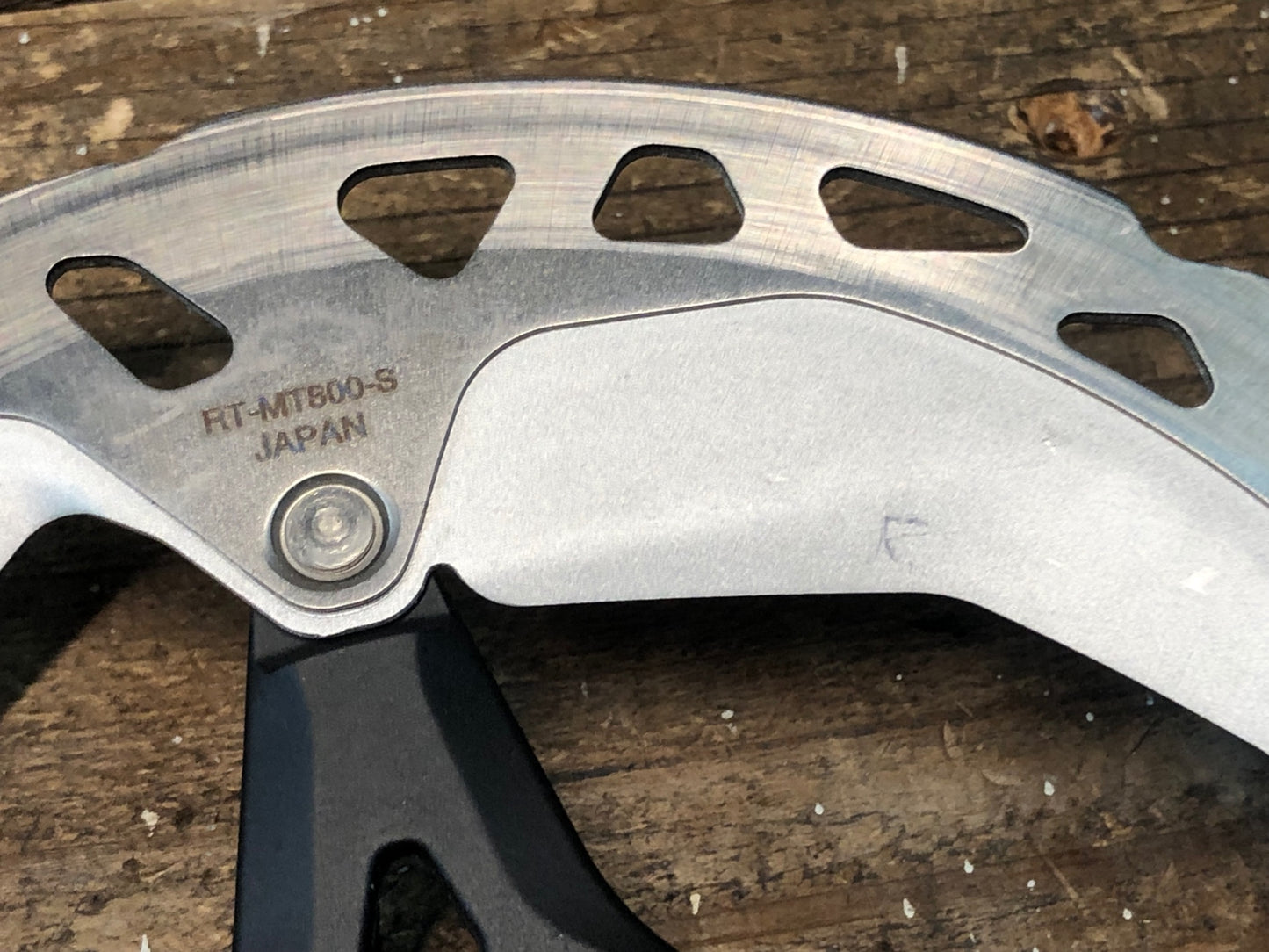 IQ968 シマノ SHIMANO RT-MT800 ディスクブレーキ ローター Φ160 残厚1.8mm