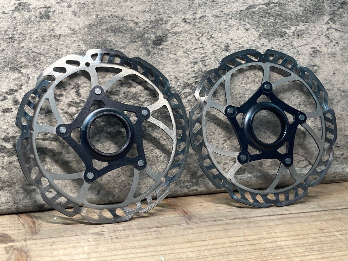 IR165 スイスストップ Swissstop カタリスト Catalyst PRO ディスクブレーキ ローター Φ160 センターロック