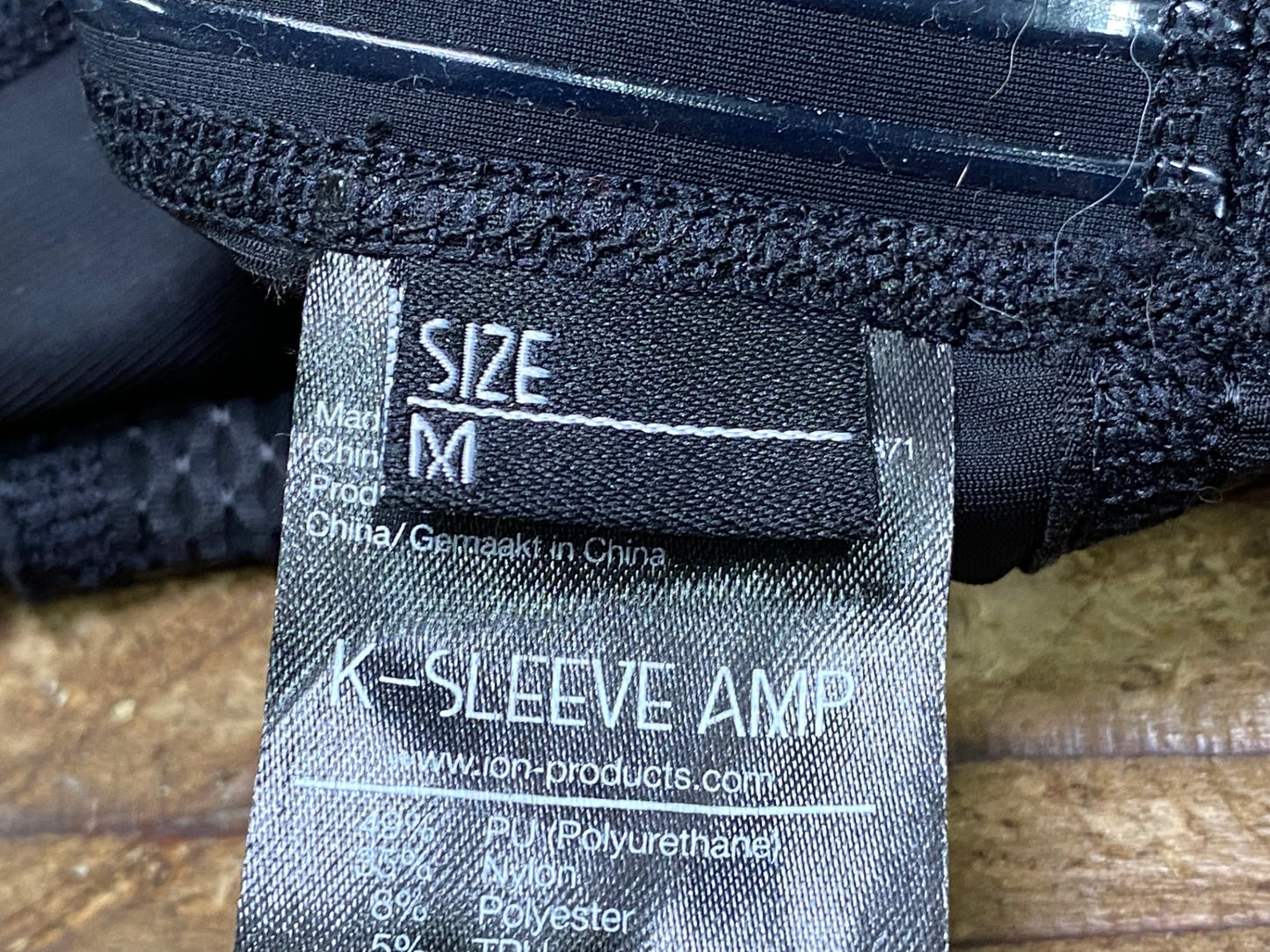 IW498 アイオン ION K-SLEEVE AMP ニーガード 黒 M