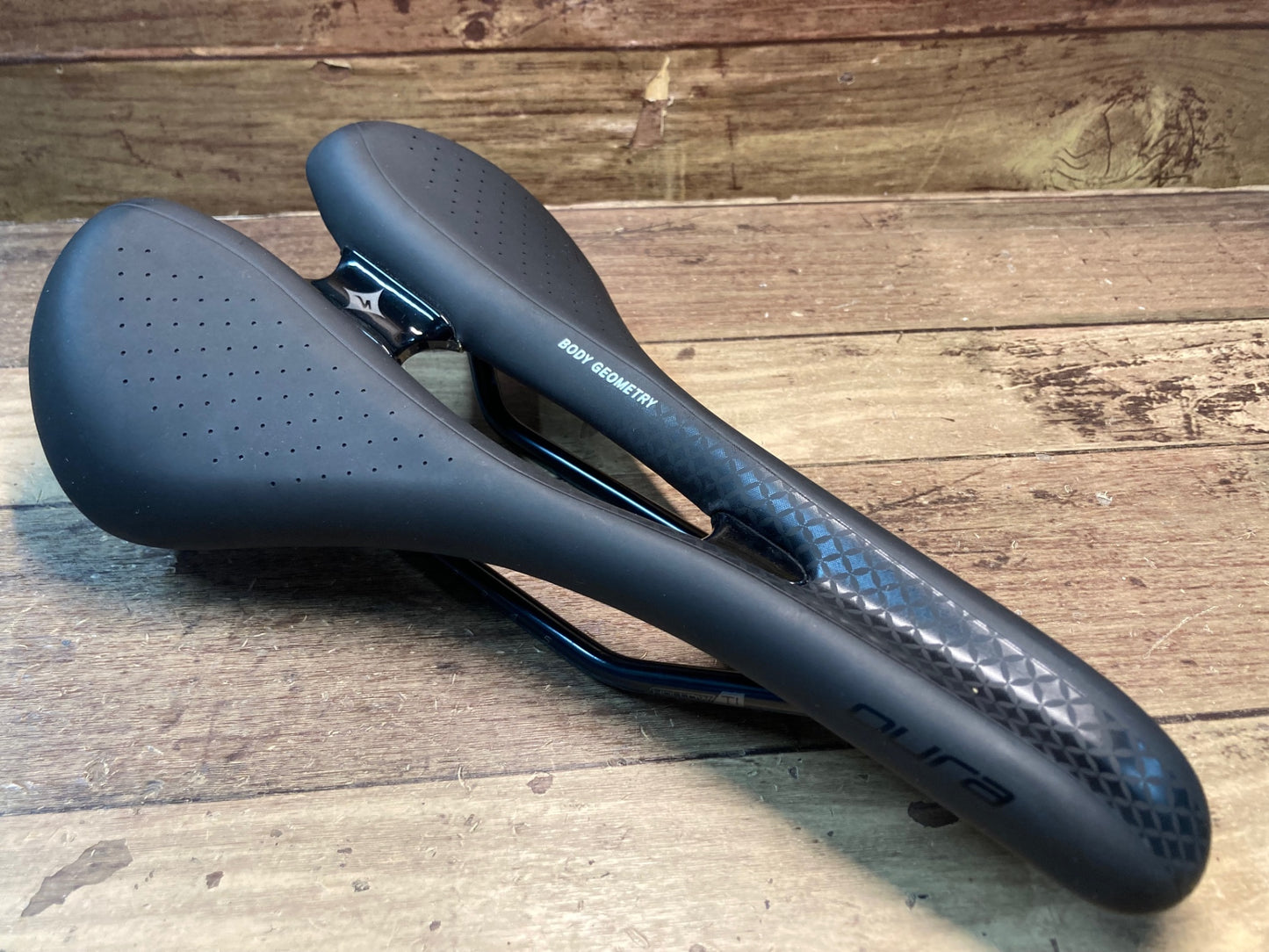 IN789 スペシャライズド SPECIALIZED OURA EXPERT GEL SADDLE WMN BLK サドル チタンレール 155mm