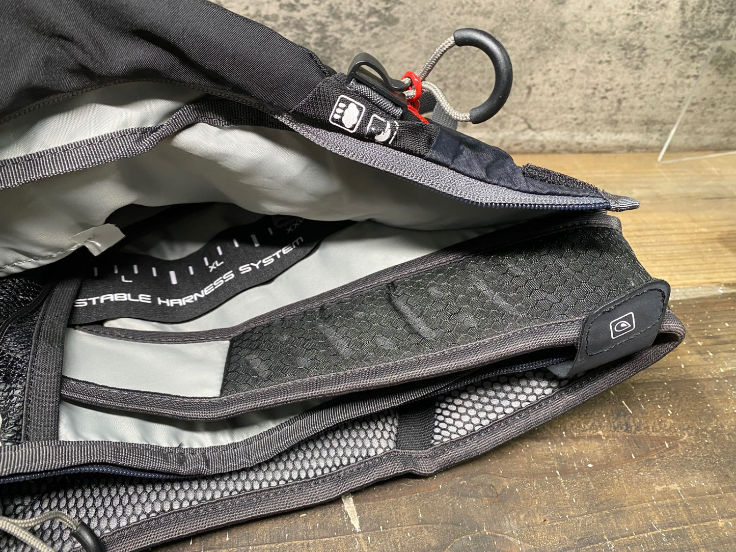 IQ258 シマノ SHIMANO U-10 バックパック 黒 水色