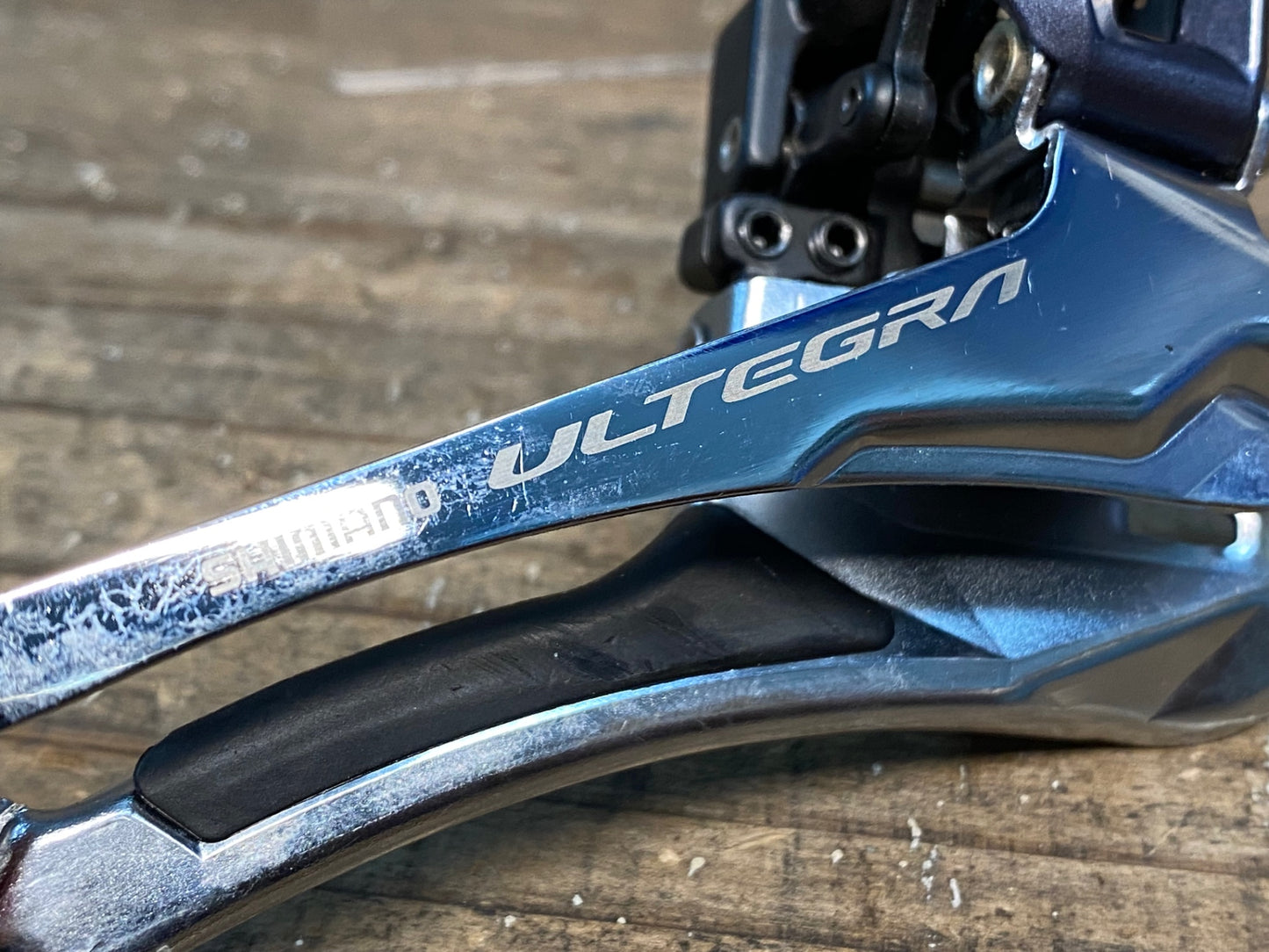 IP811 シマノ SHIMANO アルテグラ FD-R8000 フロントディレイラー 2S 直付け