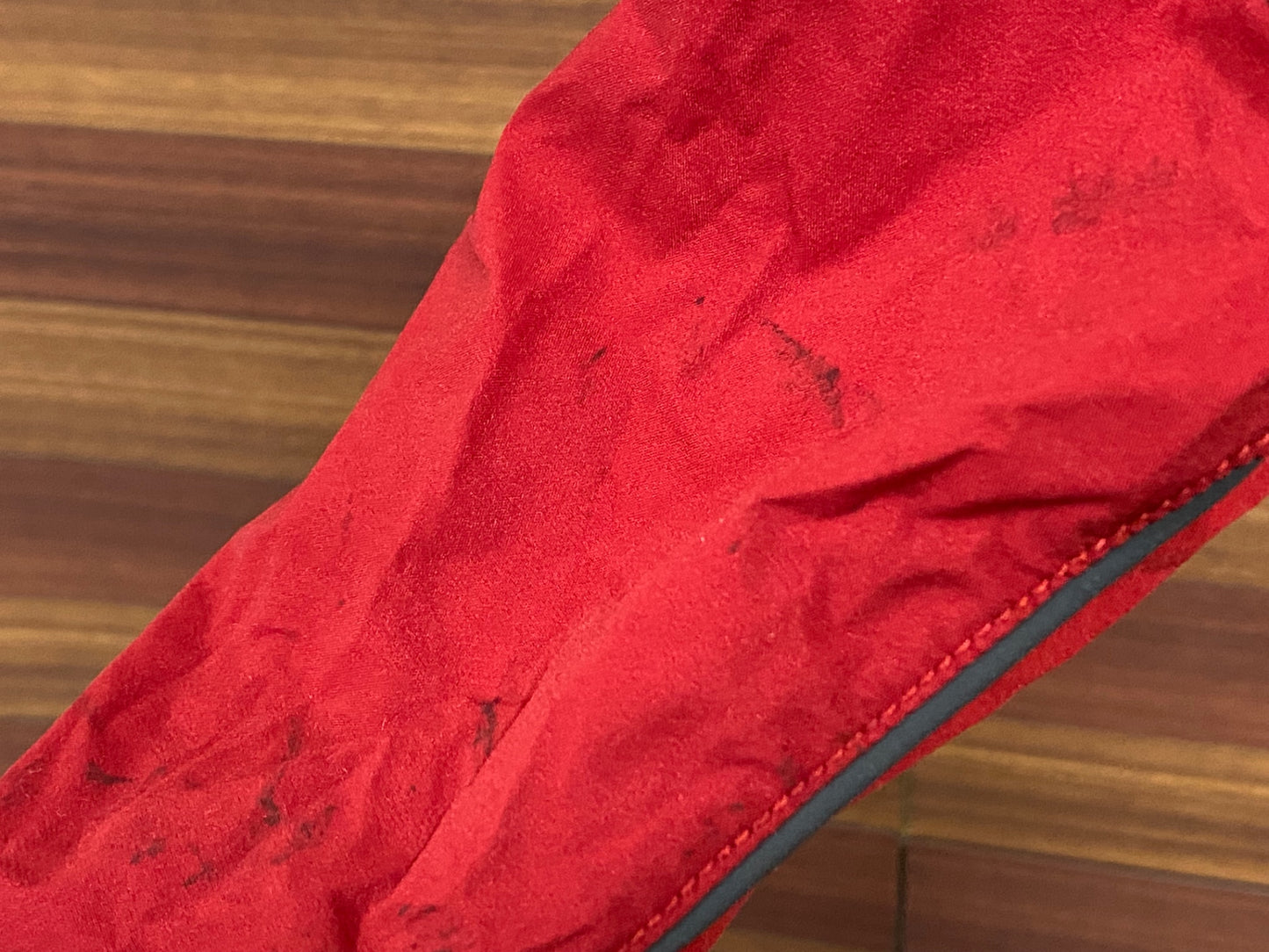 IN606 ラファ Rapha CLASSIC RAIN JACKET 長袖 サイクルジャケット 赤 ※サイズ不明、ジッパー引手破損