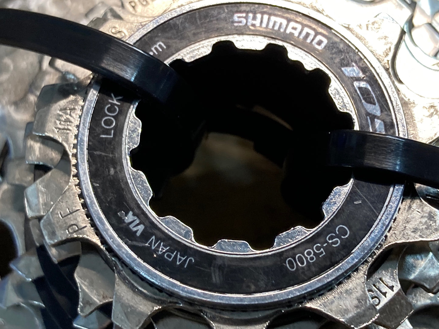 II860 シマノ SHIMANO 105 CS-5800 スプロケット 11-28T 11S