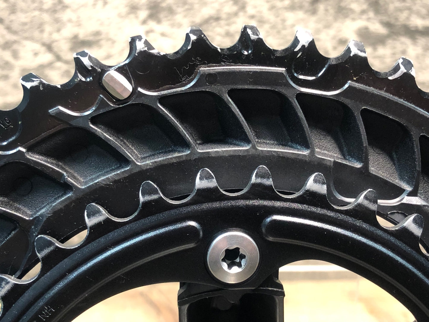 IS117 シマノ SHIMANO 105 FC-R7100 クランクセット 12S 52/36T 170mm