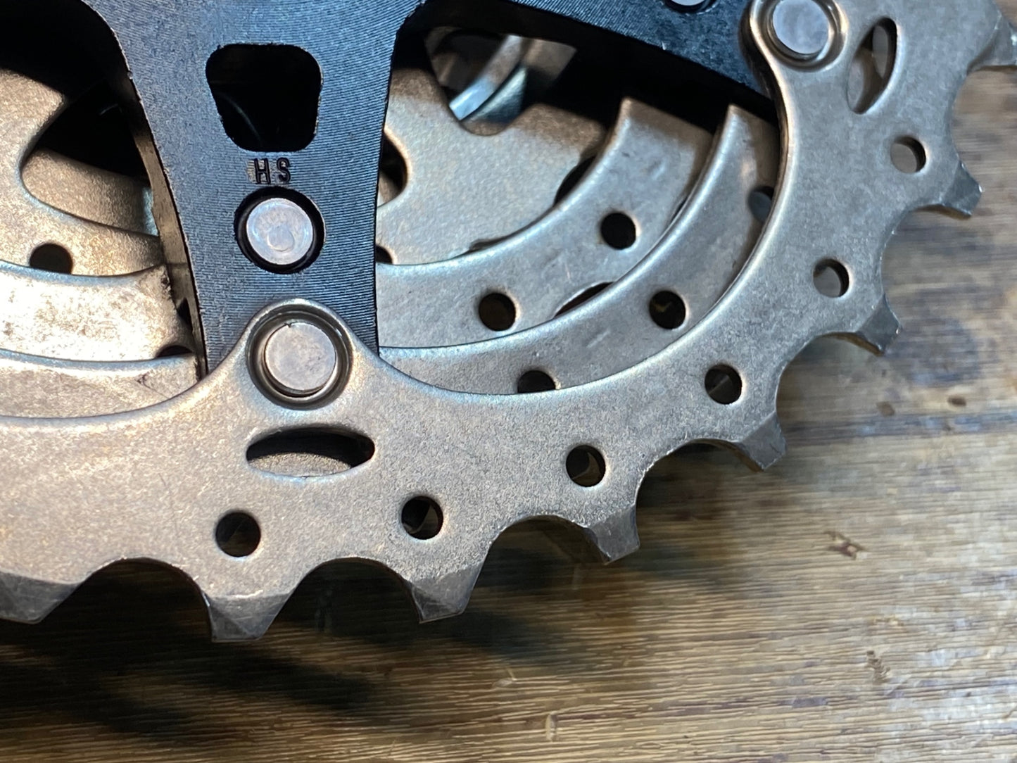 HU403 シマノ SHIMANO 105 CS-R7000 11-30T スプロケット 11S