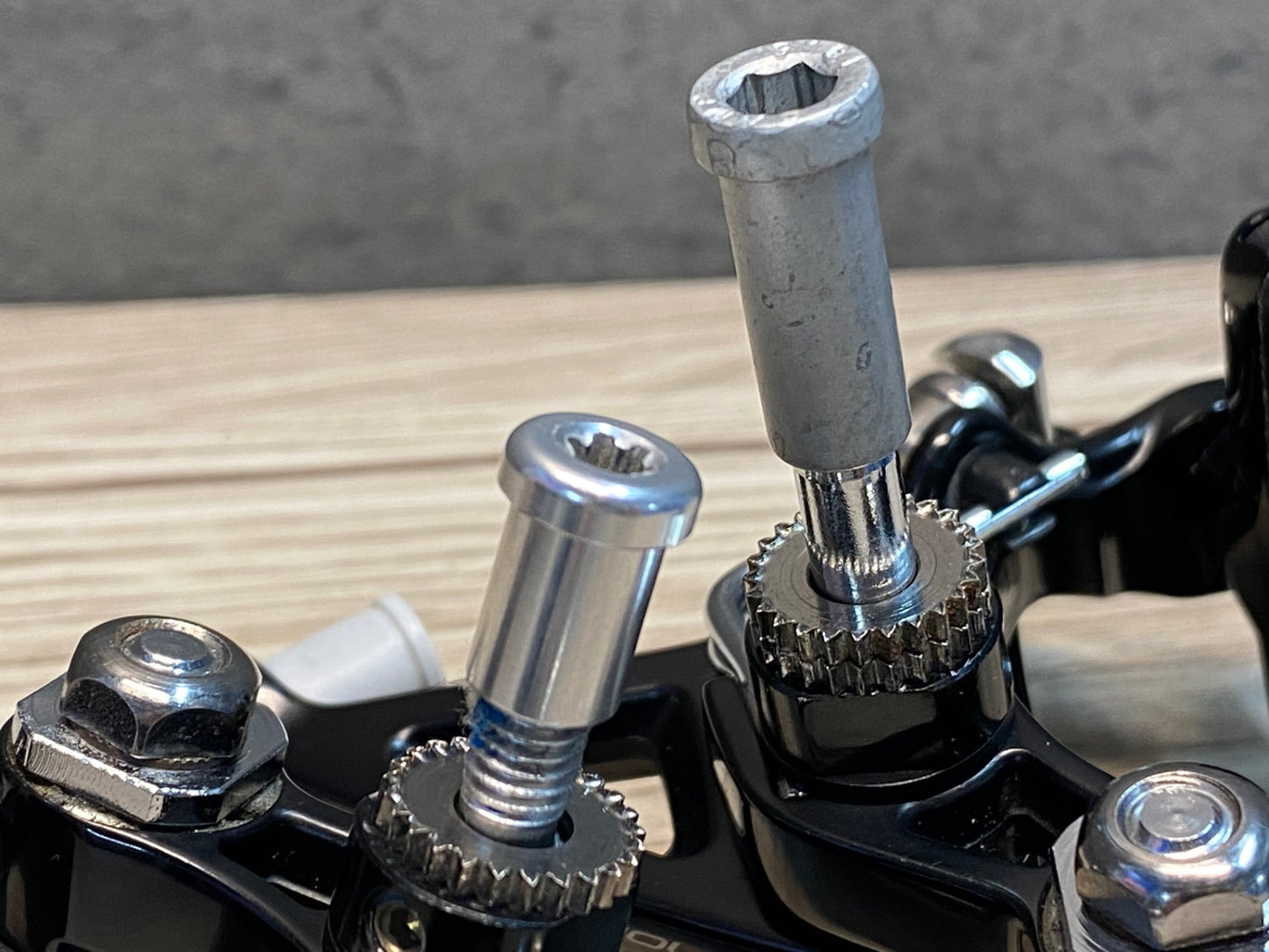 IU546 カンパニョ―ロ CAMPAGNOLO レコード RECORD BR19-REDP キャリパーブレーキ 前後セット