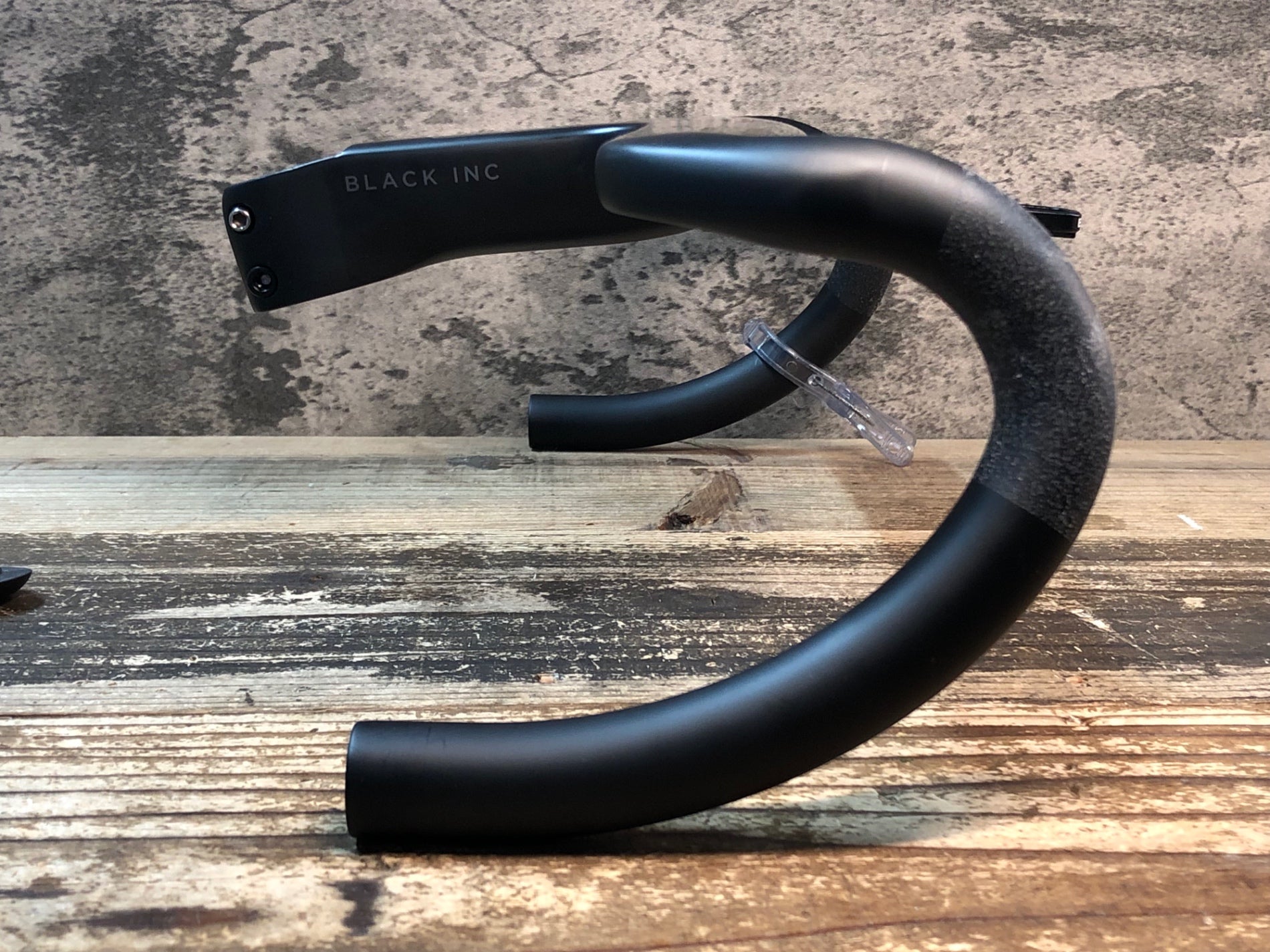 IX390 ブラックインク BLACK INC Integrated Aero Barstem AB02