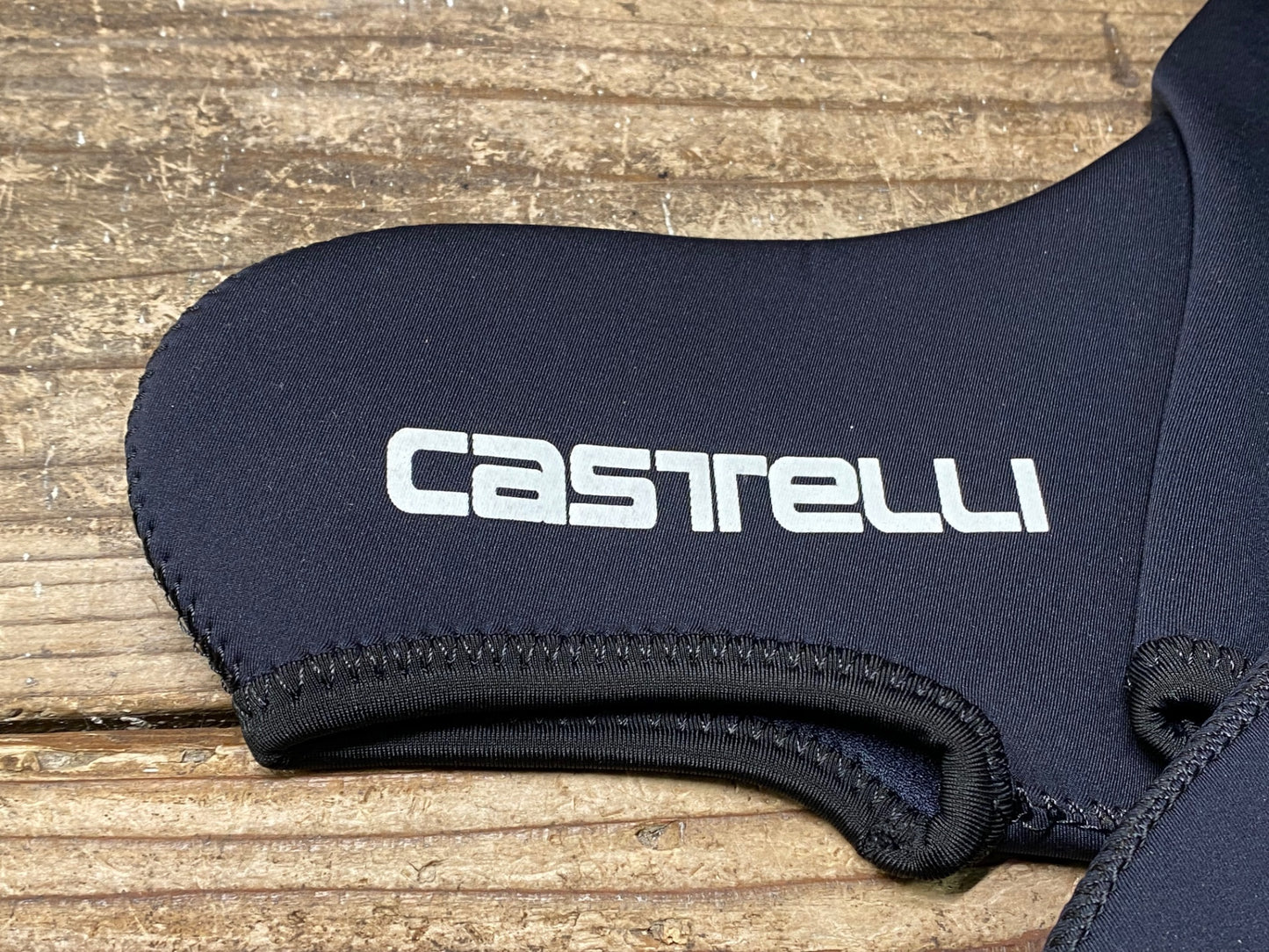 IV935 カステリ CASTELLI DILUVIO シューズカバー 黒 L/XL