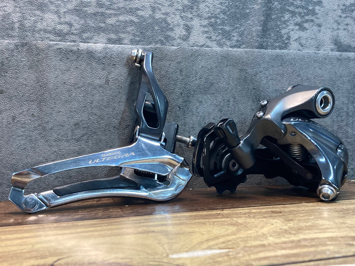IM947 シマノ Shimano アルテグラ ULTEGRA 6800 前後 ディレイラーセット