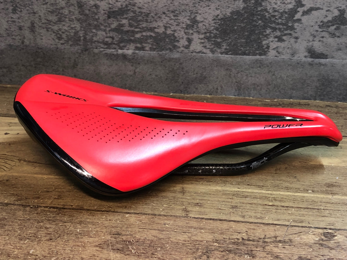 IX441 スペシャライズド SPECIALIZED S-WORKS パワー Power サドル カーボンレール 143㎜ 赤