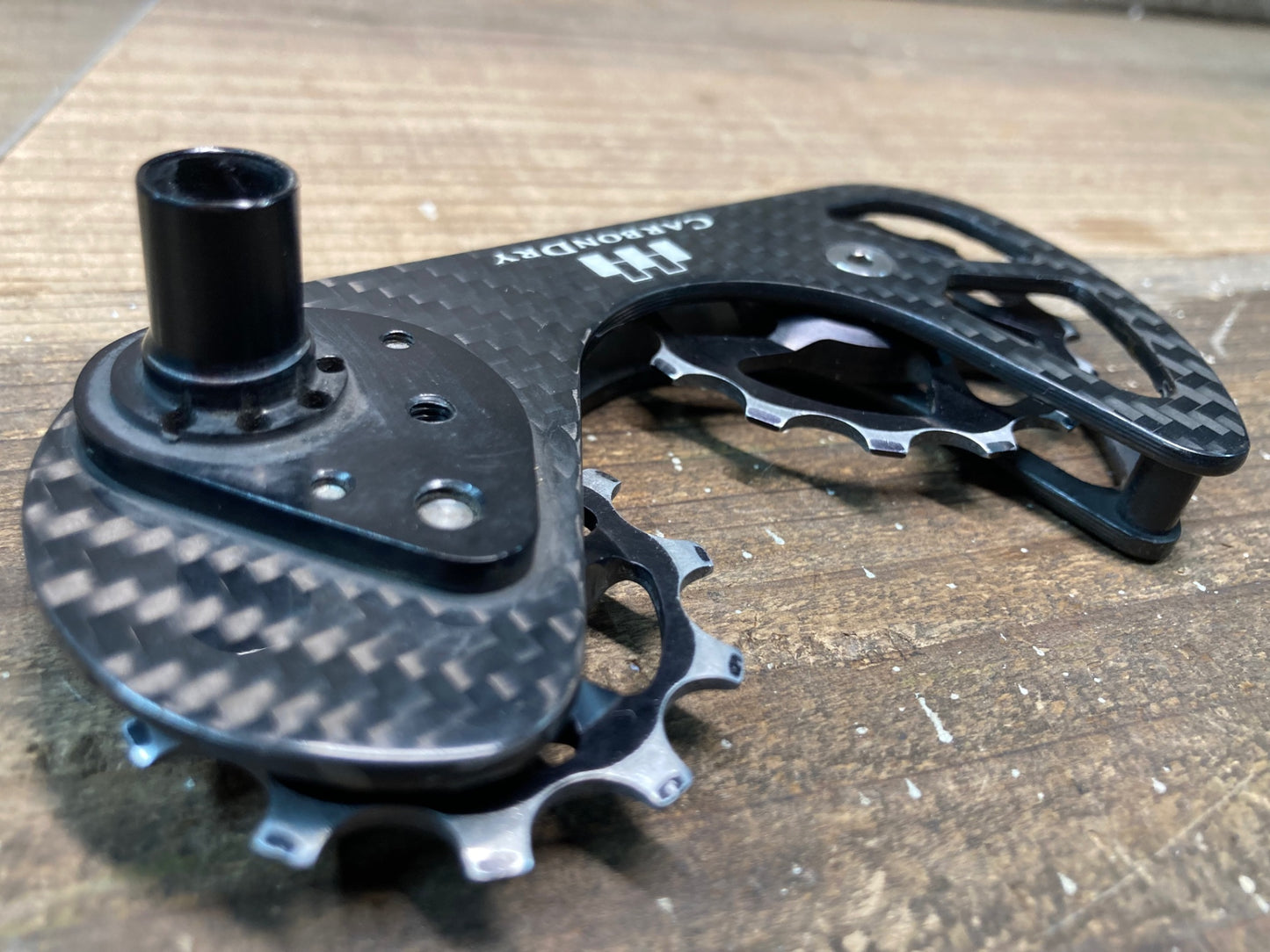 IR804 カーボンドライジャパン CarbonDryJapan V3 ビッグプーリー レッド 11/15T R9100/R8000系