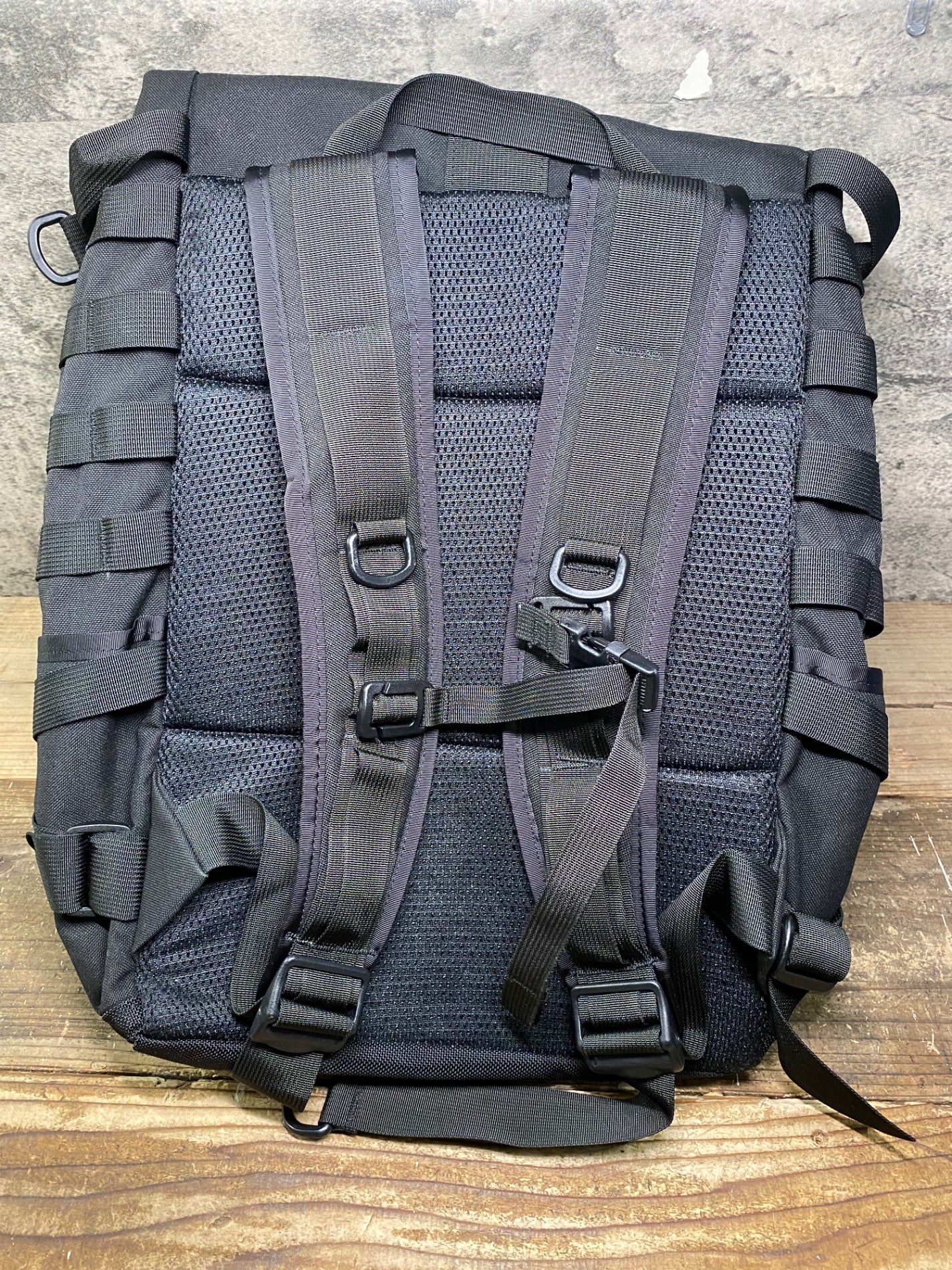 IW497 インサイドラインエキップメント INSIDE LINE EQUIPMENT リュック バックパック 黒